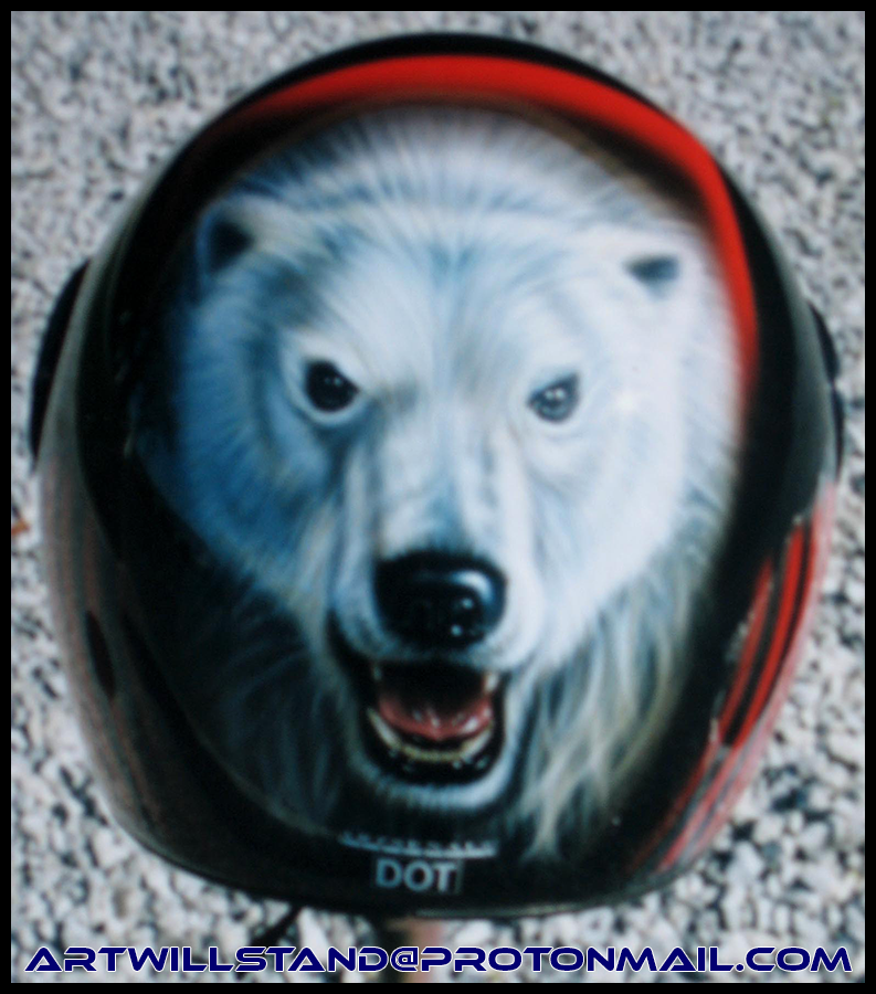 Helmet white bear.png