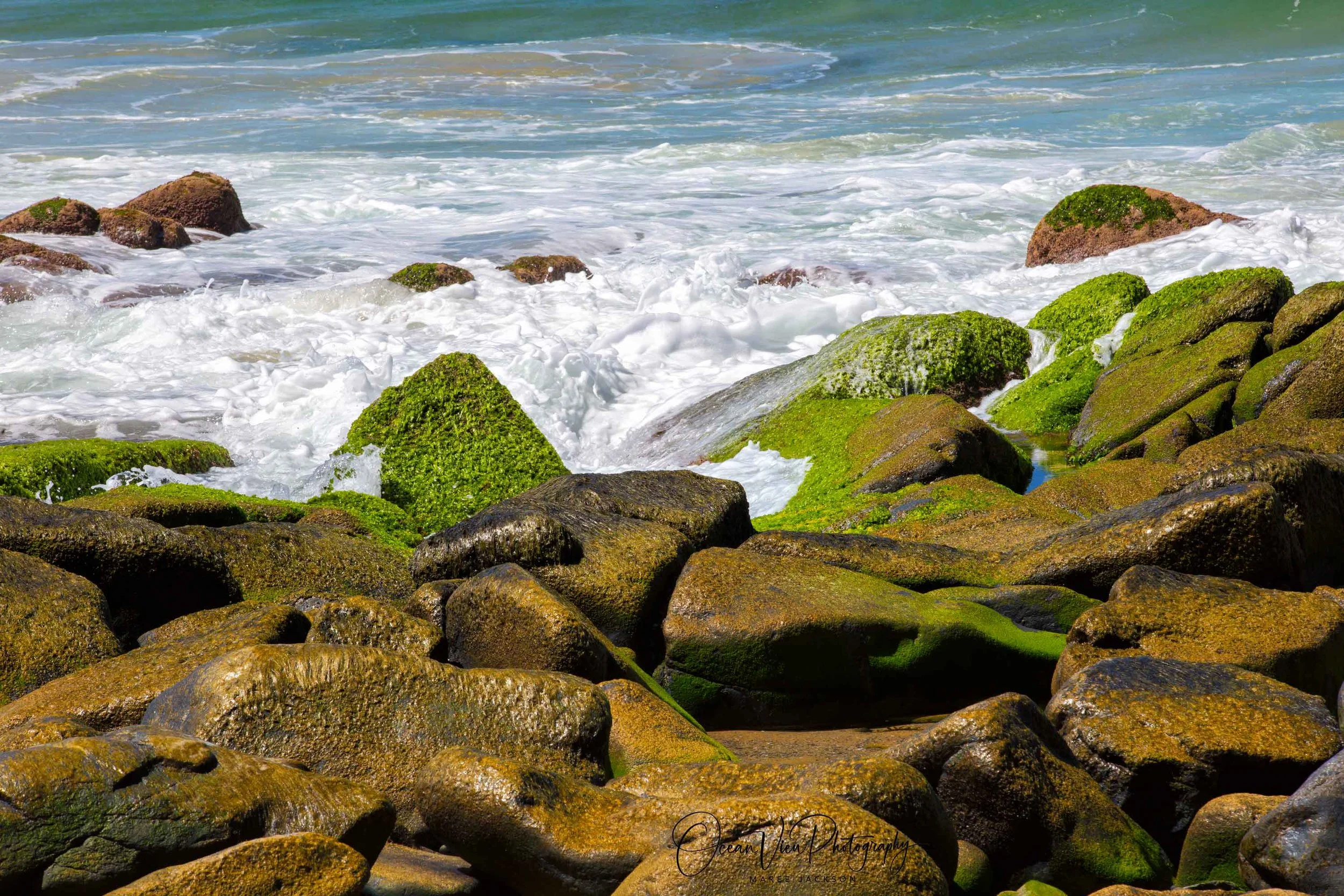 Golden rocks Stoney Beach Tuross Head