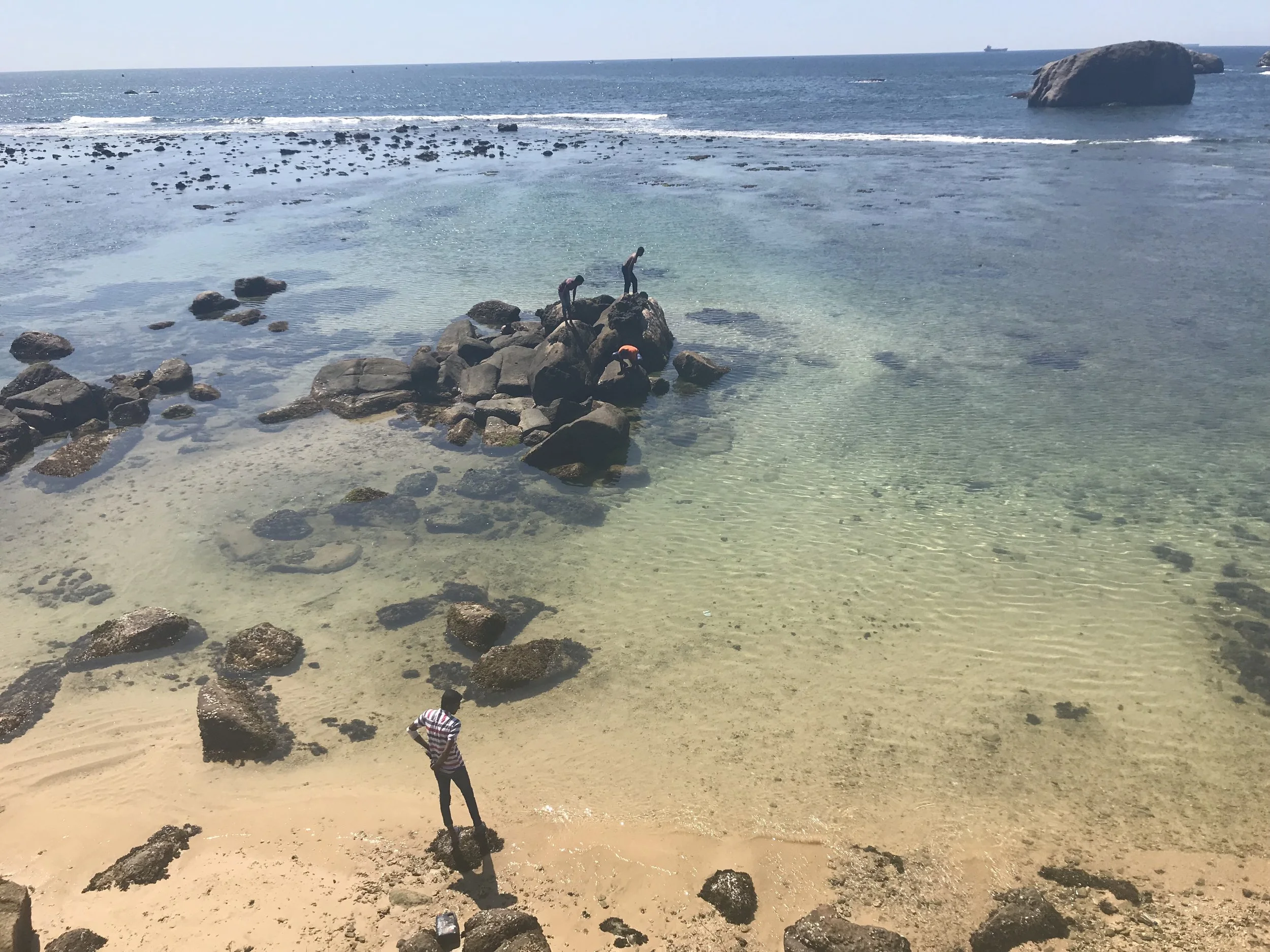 SRI LANKA: On the way to Galle