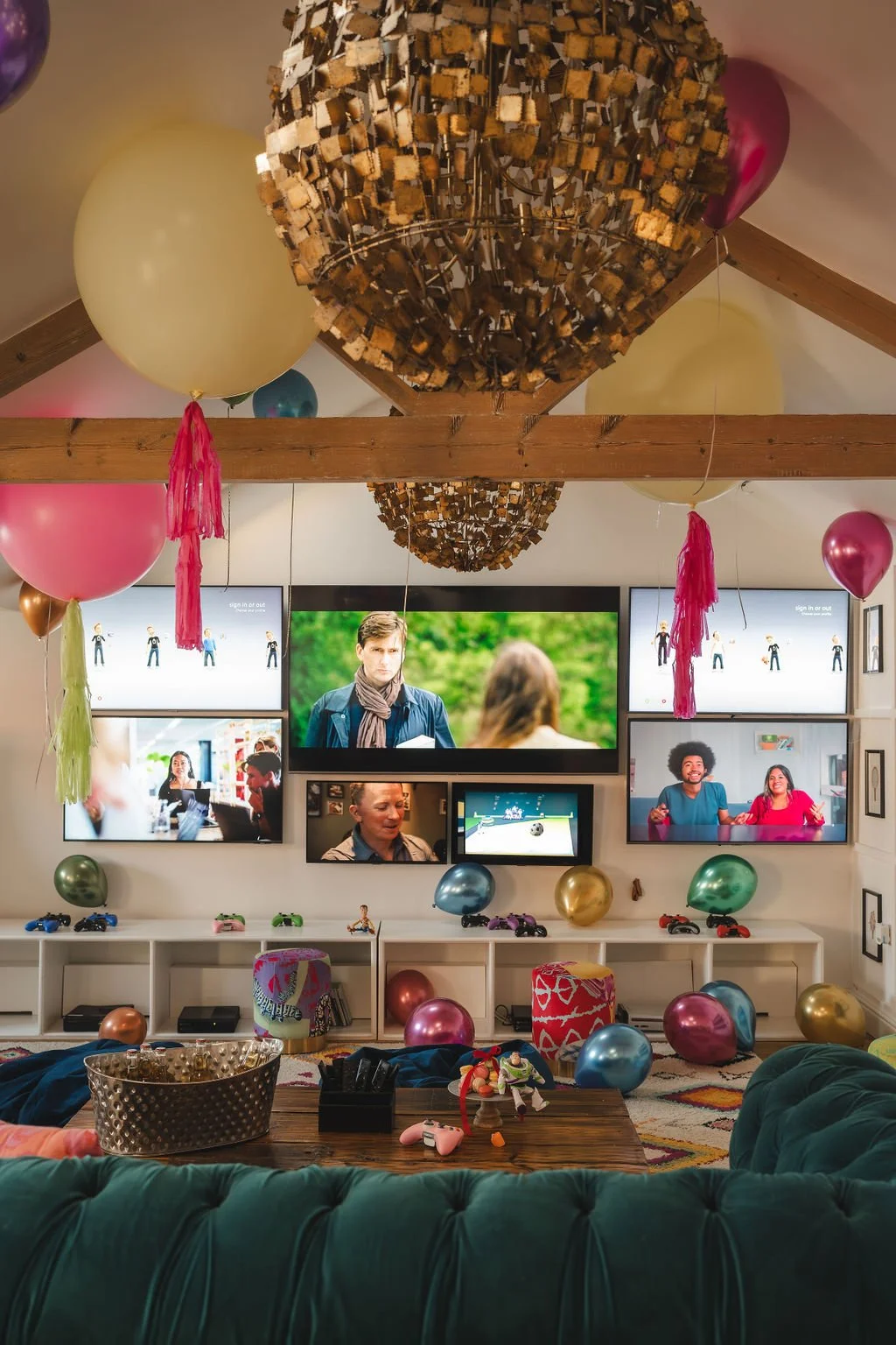 Pigertons - games room with pool table, XBox, multiple TV's and fooseball table