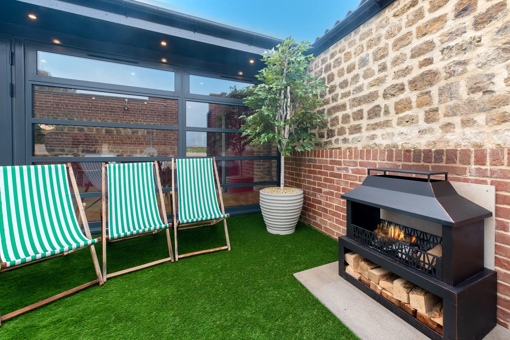 pigertons-wiltshire-group-12-outside-woodburner--pool.jpg