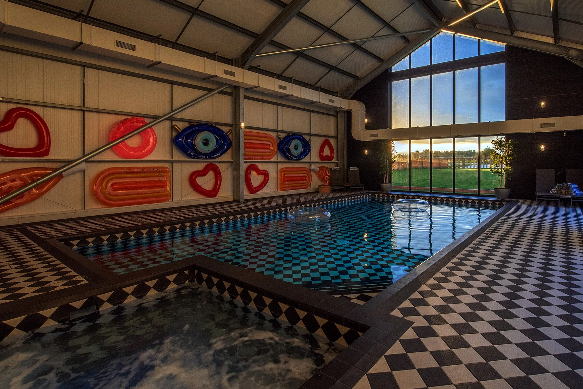 The Corn Crib Hesdin Estate Holiday House for Groups Sleeps 20