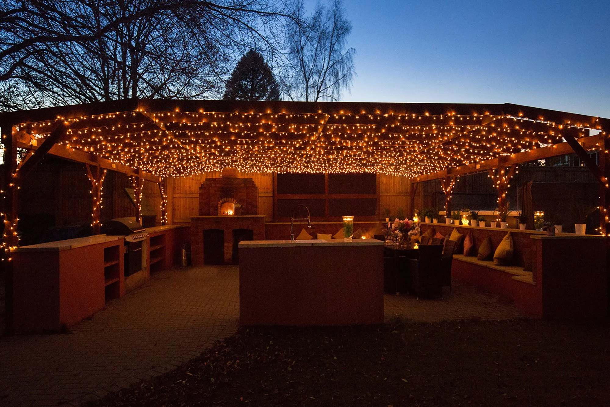 Pitmaston_House_fire_hot_tub_family_party_Hen_BBQ_gamesroom.jpg