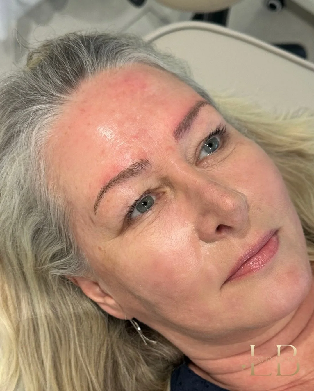 Hyper-realistic brow tattoo designed to heal soft, natural, and hair-like ✨
Healing typically takes 7&ndash;10 days, and because the brows aren&rsquo;t bold, you can confidently go about your day during the healing phase.