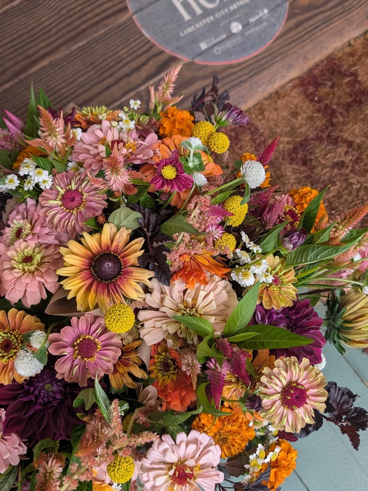 They're juicy, they're drippy, they're everything you need for a little midweek spark of joy- it's this week's CSA drop! 

CSA's have been such a thrill for me this summer. I can't say how much I appreciate everyone who has subscribed and @pocketbook