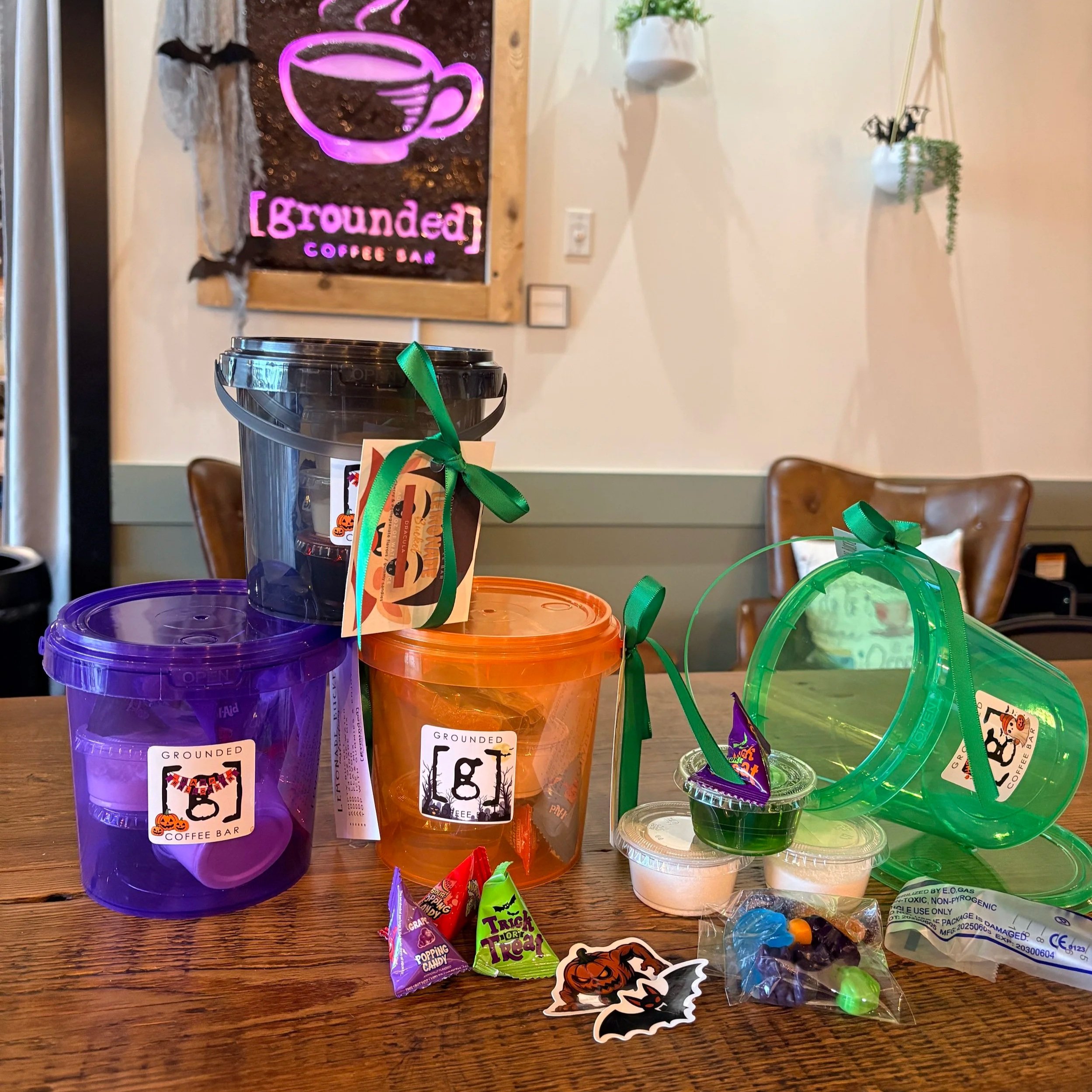 Halloween Lemonade Buckets