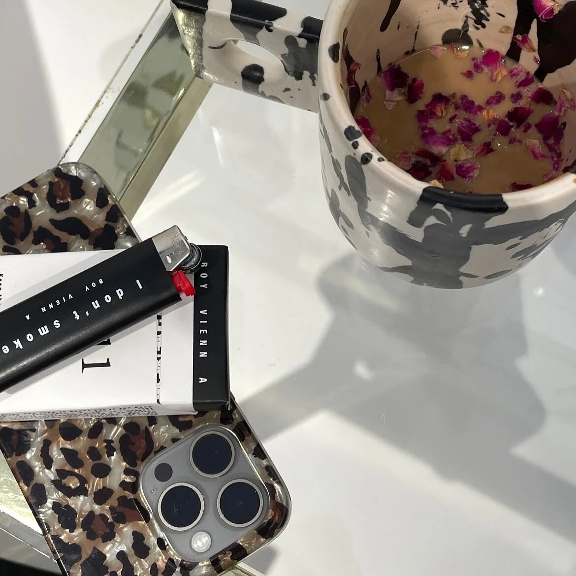 Coffee and incense break

11:11 ✨ make a wish