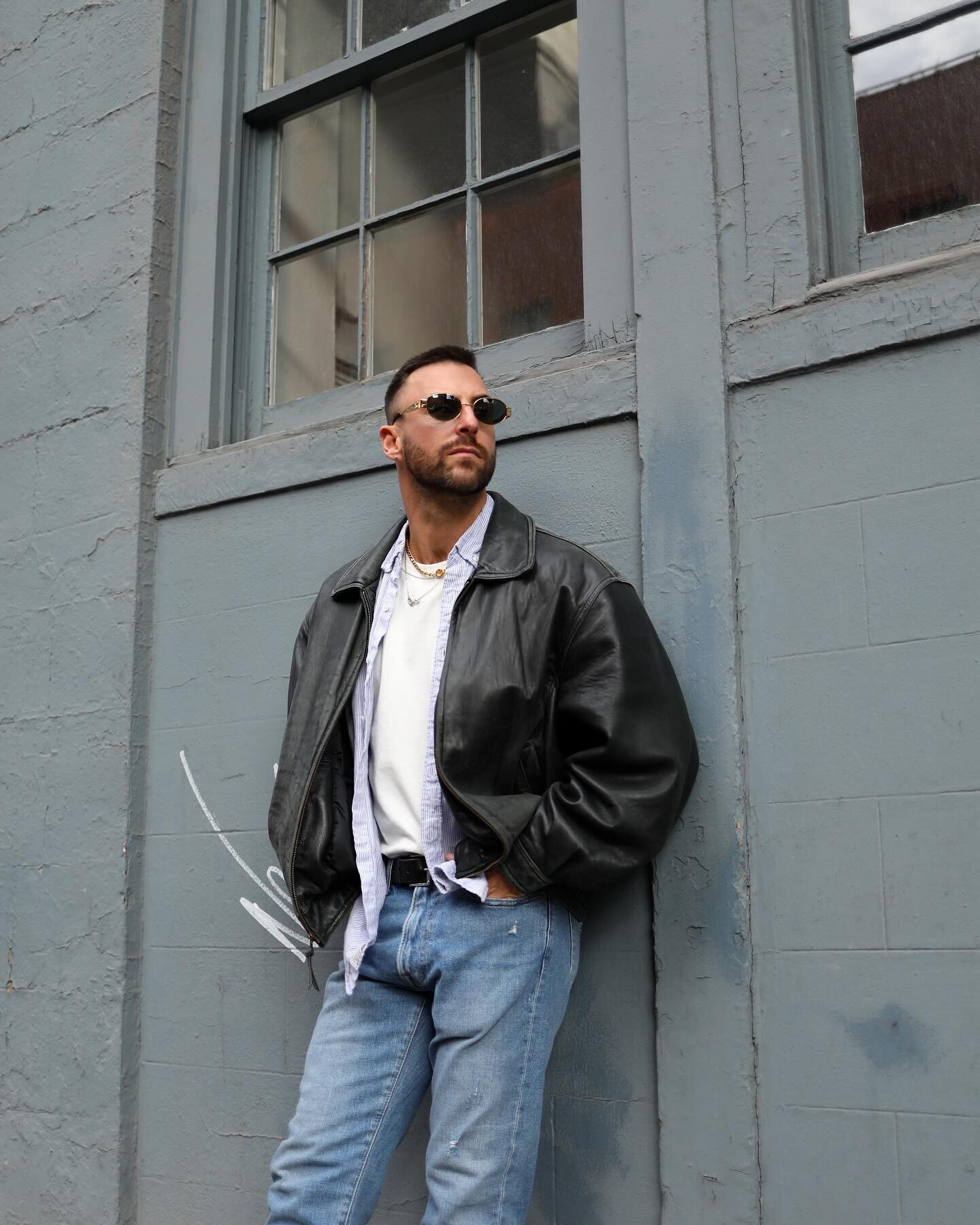 @sinkthesun in our vintage leather bomber jacket 🖤
