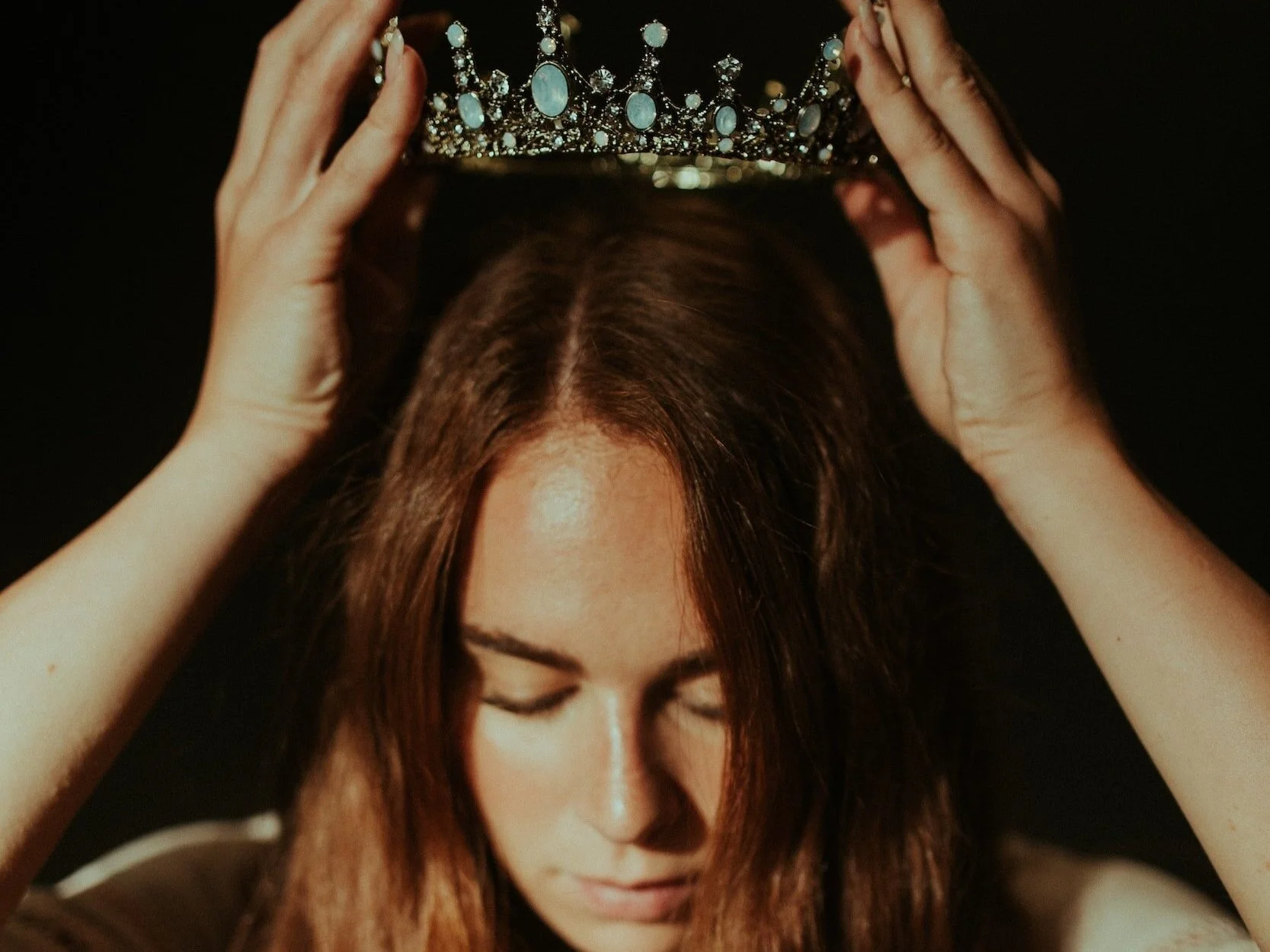 l'archétype de la souveraine dans l'accouchement respecté