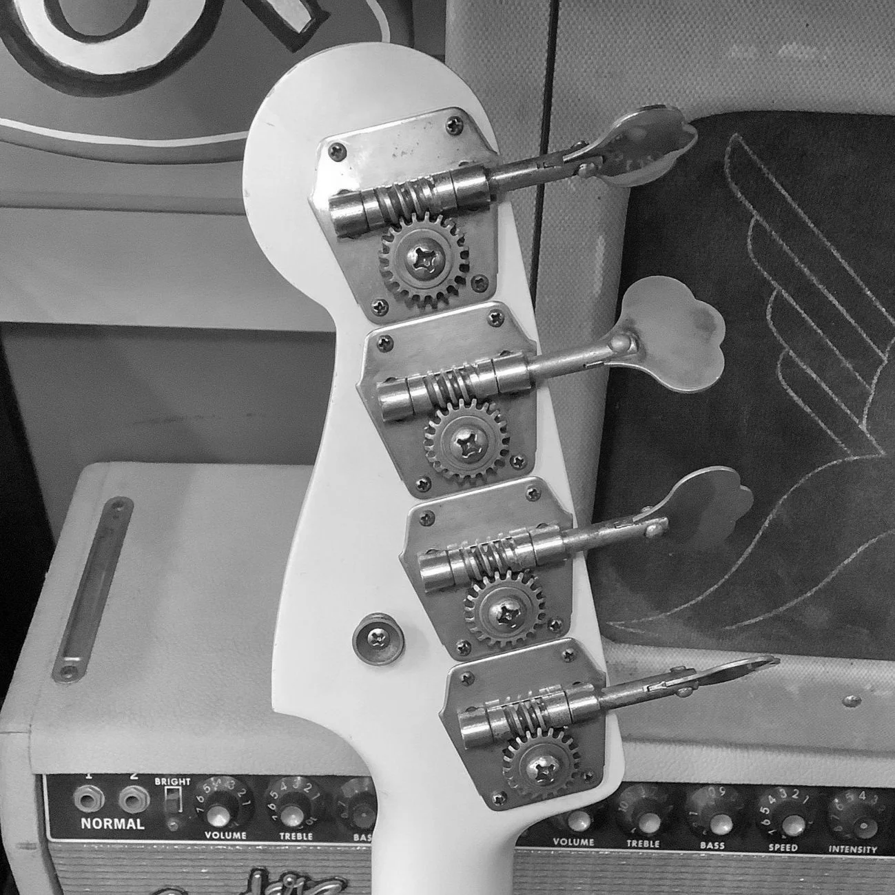 fender-1961-fender-precision-bass-white-matching-h.jpg