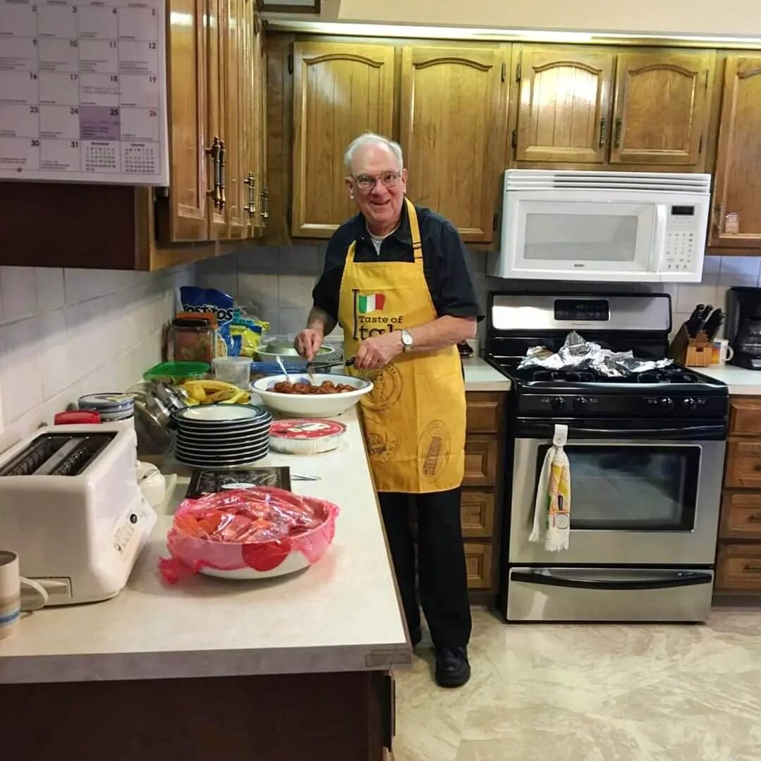 A pastor's work is never done! Fr. Hugh and Fr. Mark wish you all a safe and happy Labor Day.
.
.
.
.
#olmcdenver #laborday #italiancatholicchurch