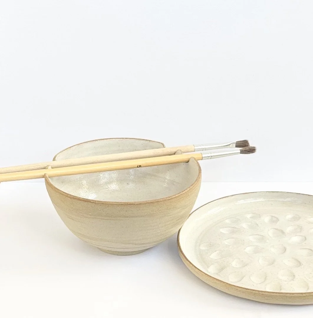 Small Buff Stoneware Watercolour Brush Rinse Bowl with Glossy White Glaze