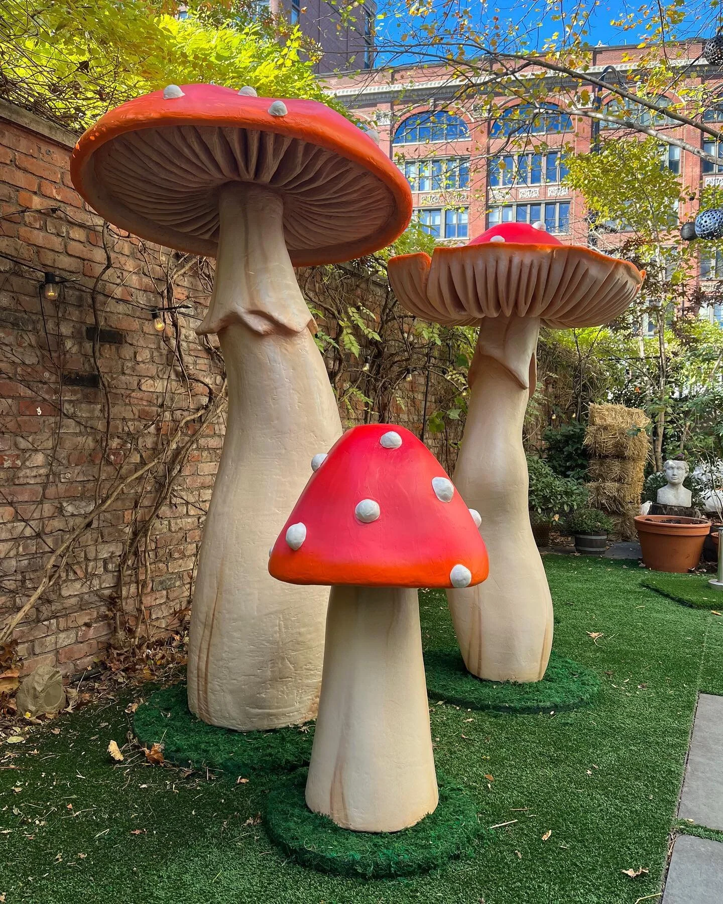 🍄 @thestandard 🍄 

We recently made these fun mushrooms for The Standard Hotels East Village garden, swipe for some BTS 🔮✨