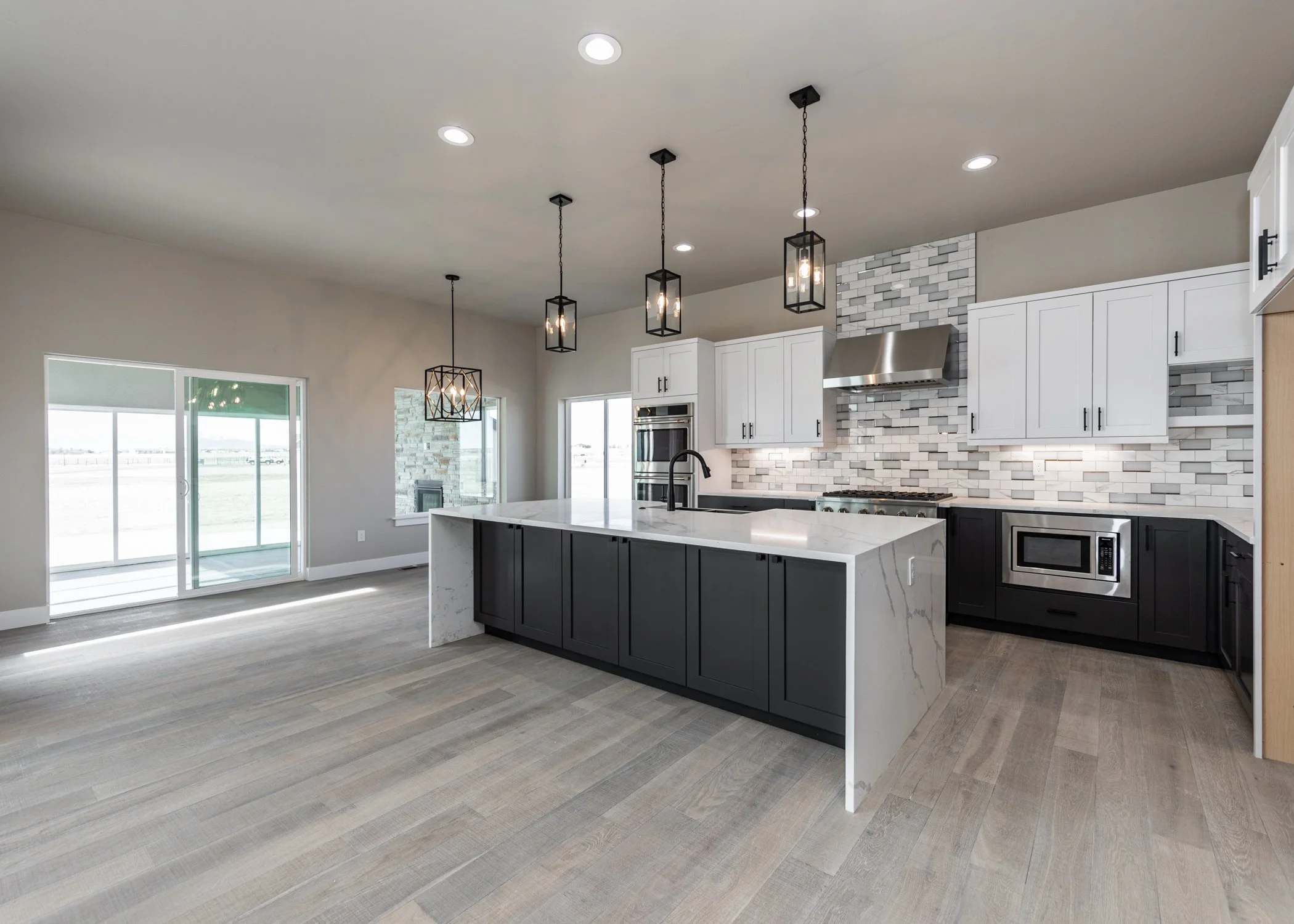 Mckissick Road 10725-39.jpg