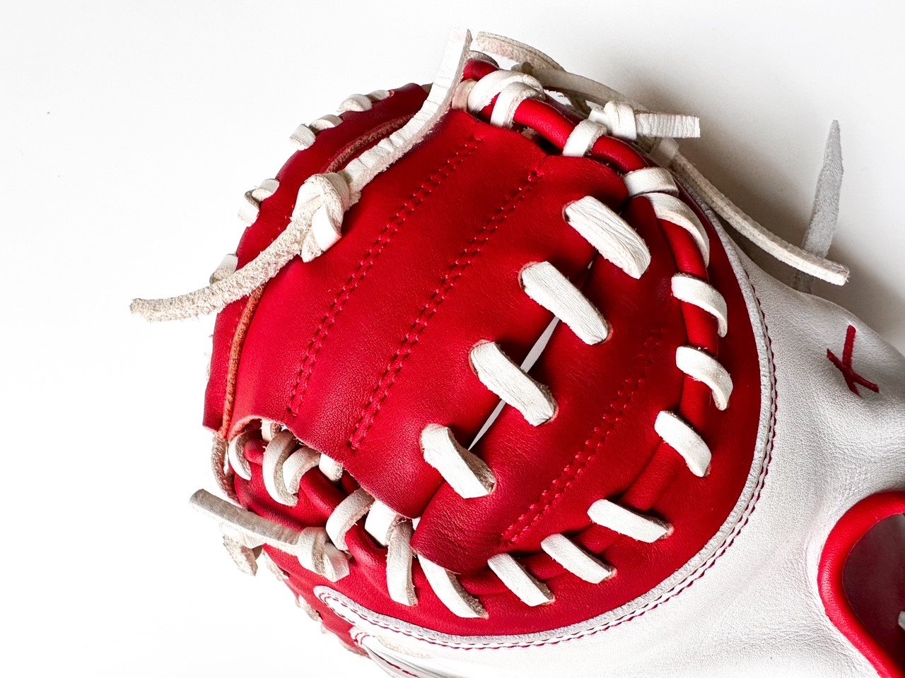 glove2.jpg