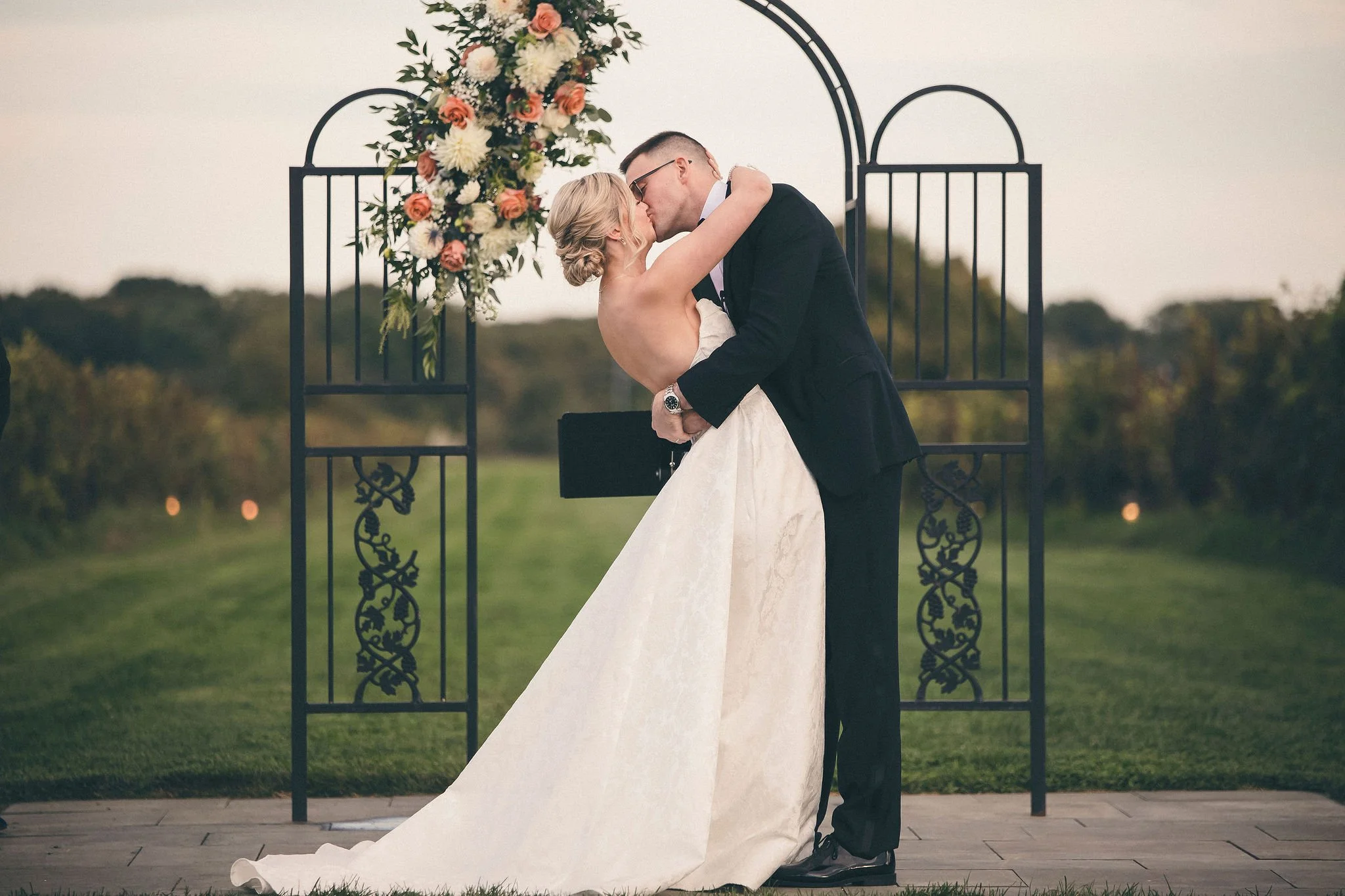 Saltwater Farm Vineyard | Connecticut Wedding