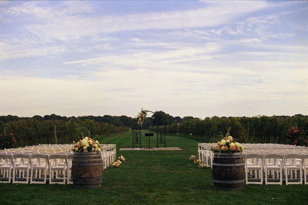 JessieAlex-Wedding-Saltwater-Vineyards-35mm-Film-13.jpg