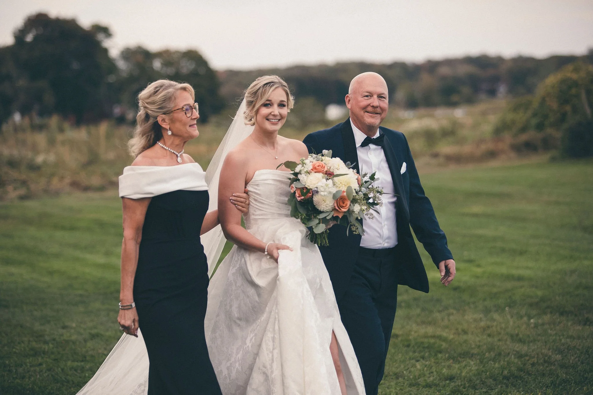 Saltwater Farm Vineyard | Connecticut Wedding