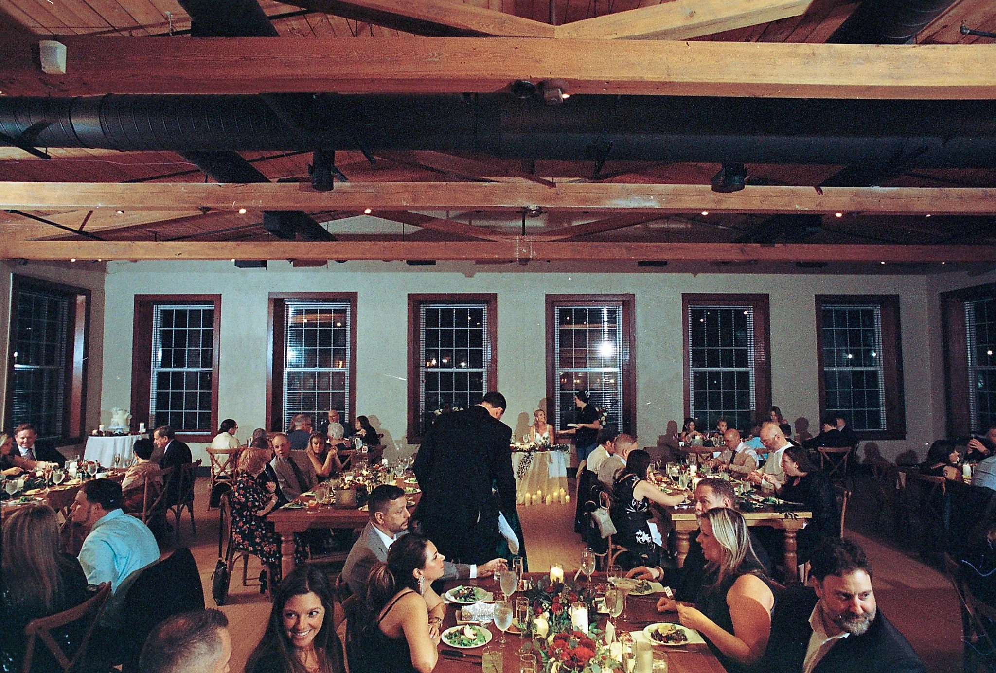 LauraScott-Wedding-35mm-25.jpg