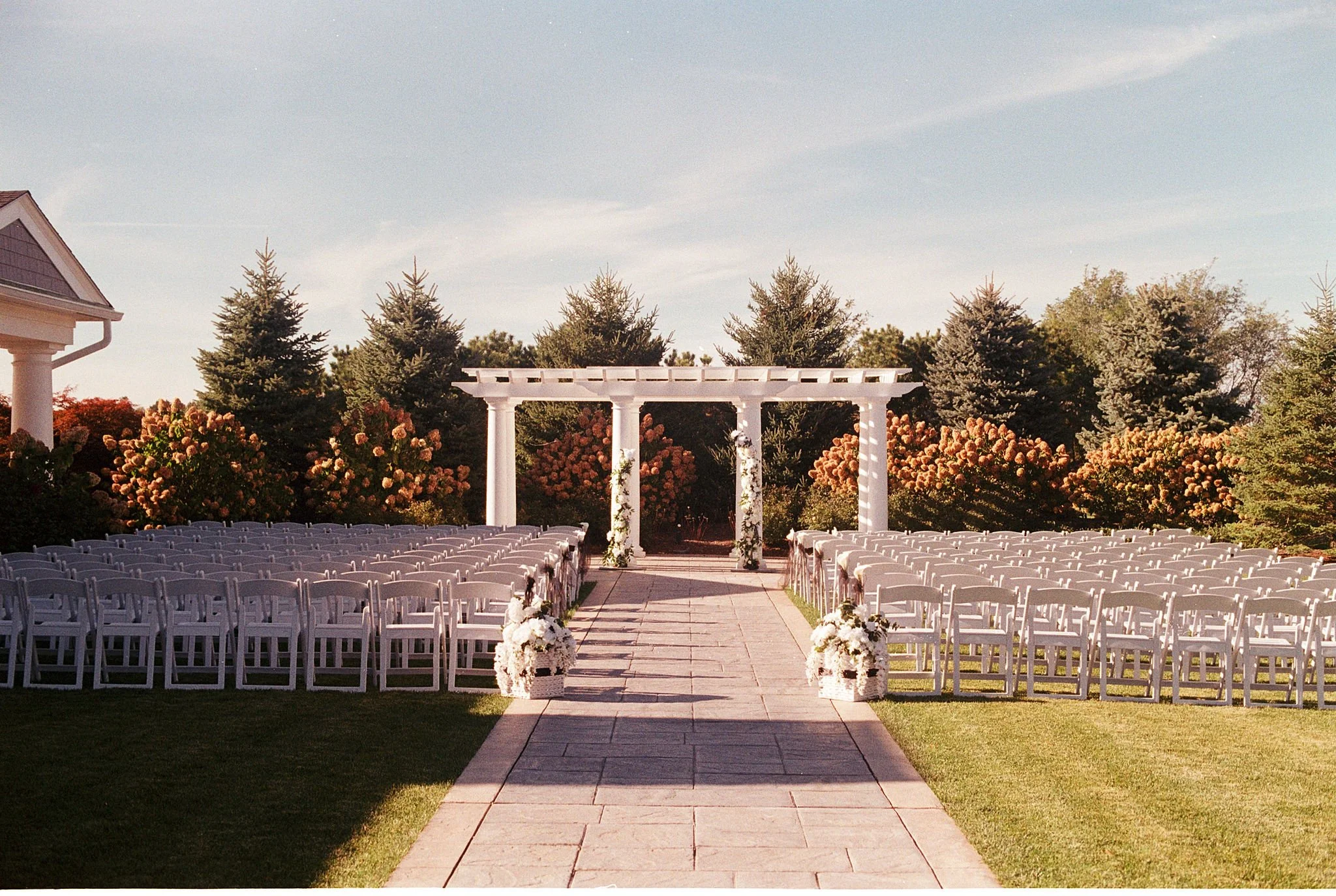 RebeccaMatt-Wedding35mm-5.jpg