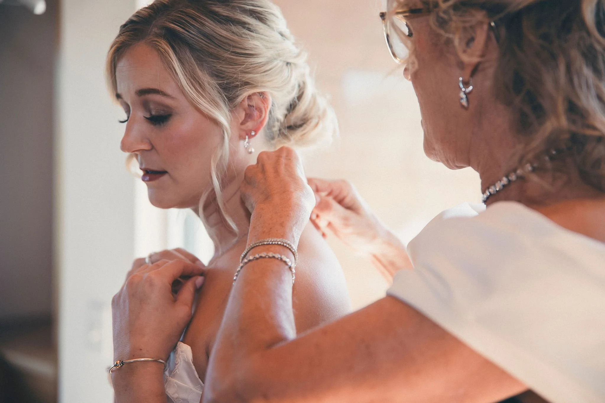 Saltwater Farm Vineyard | Connecticut Wedding