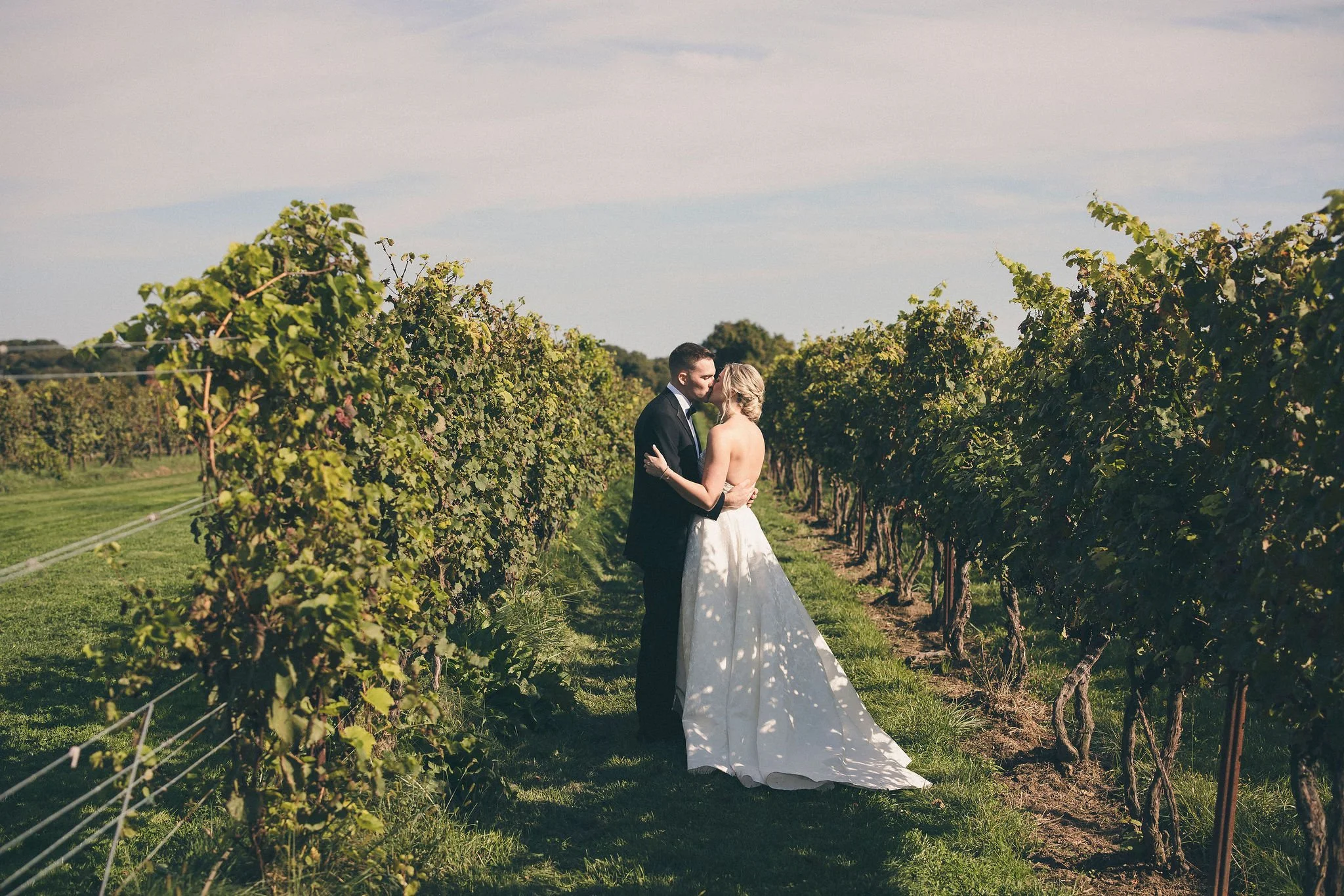 Saltwater Farm Vineyard | Connecticut Wedding