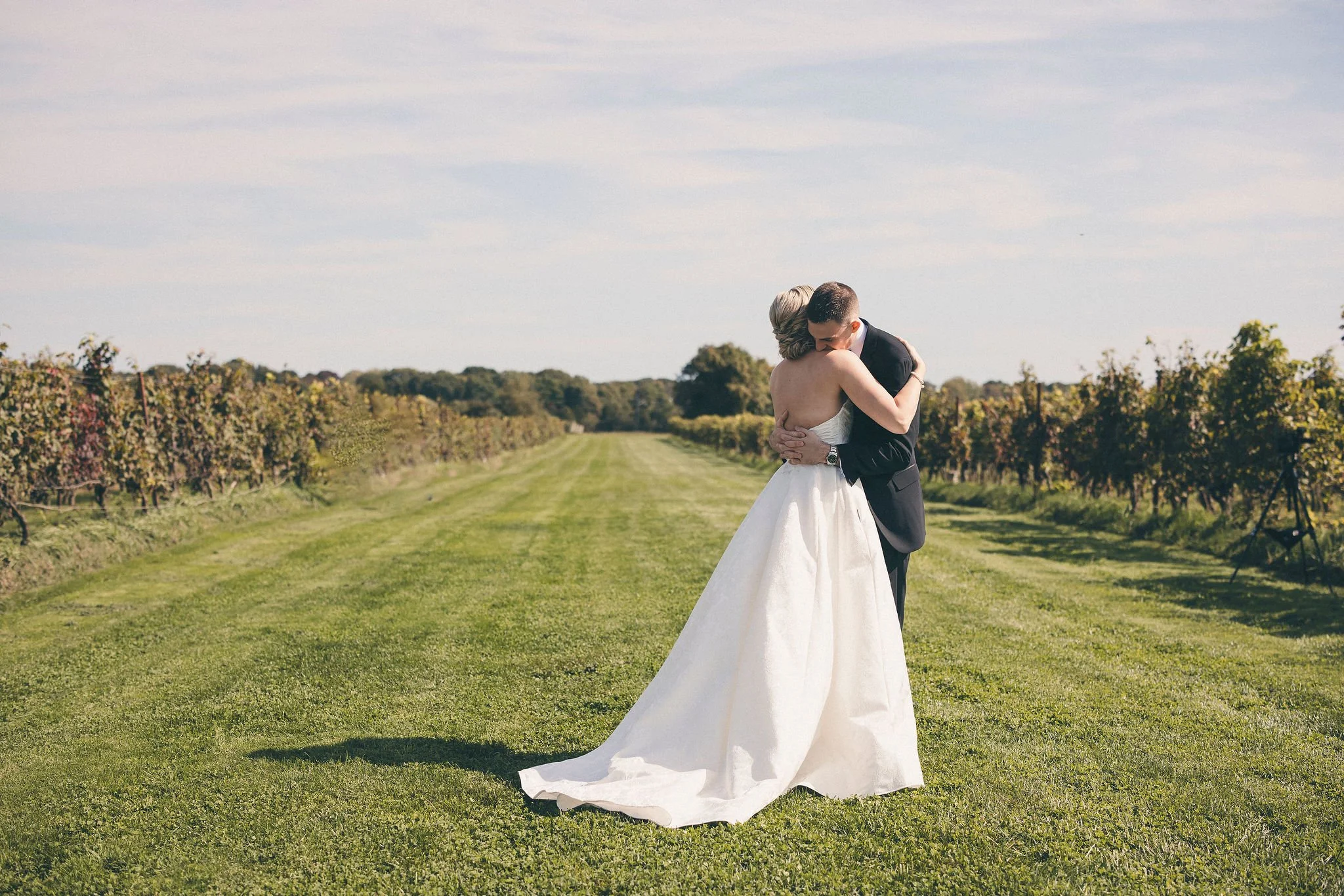 Saltwater Farm Vineyard | Connecticut Wedding