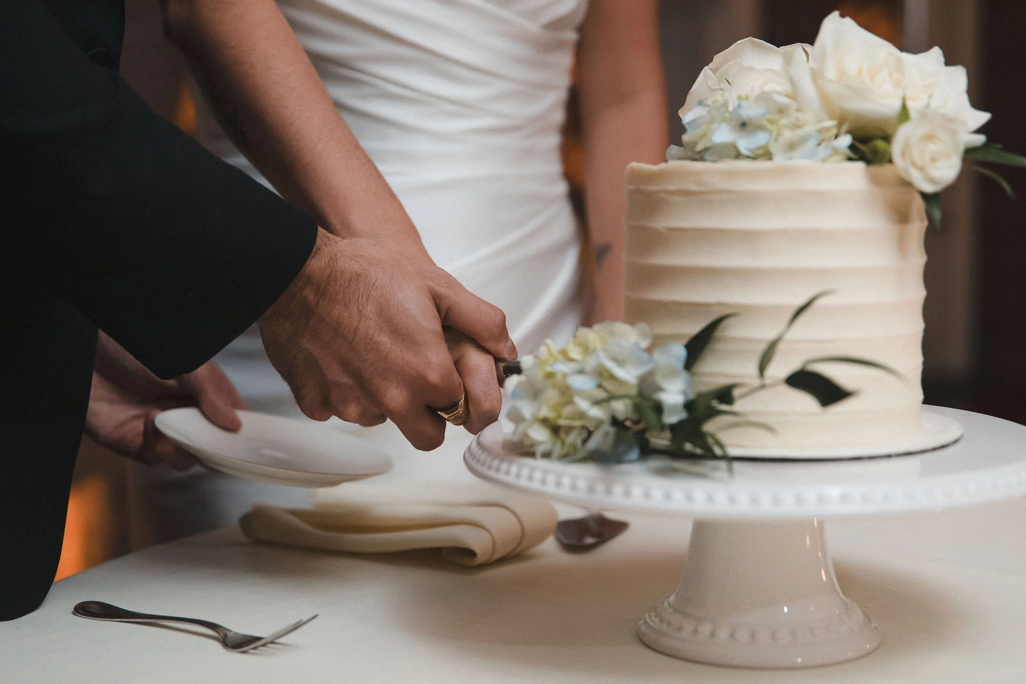 SaraNick-Wedding-Ocean-Cliff-1112.jpg