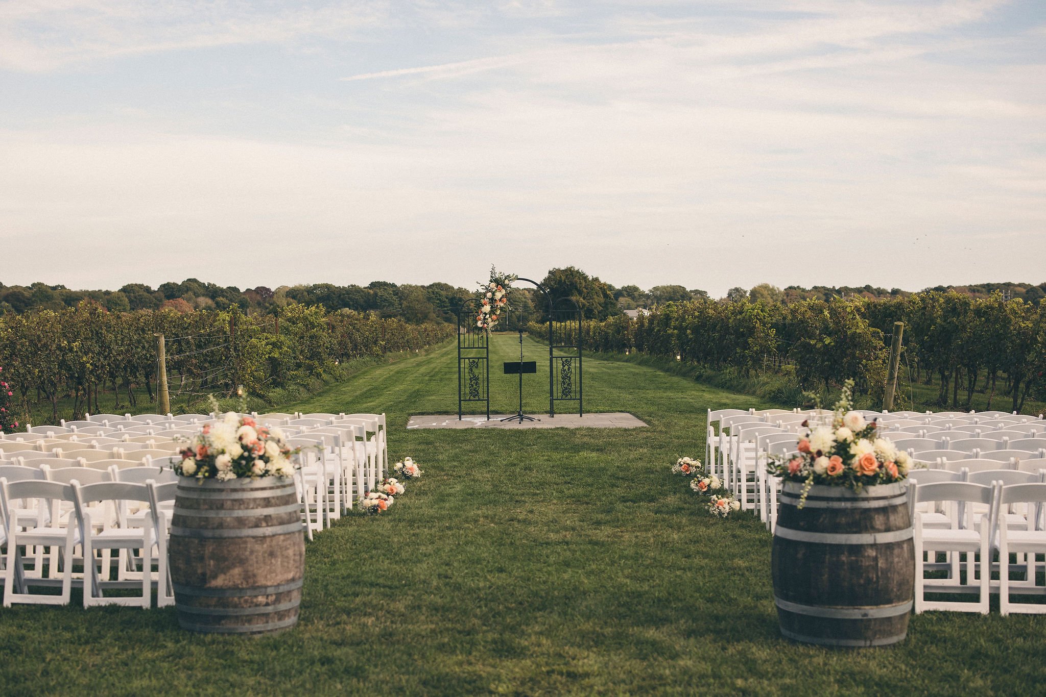 Saltwater Farm Vineyard | Connecticut Wedding