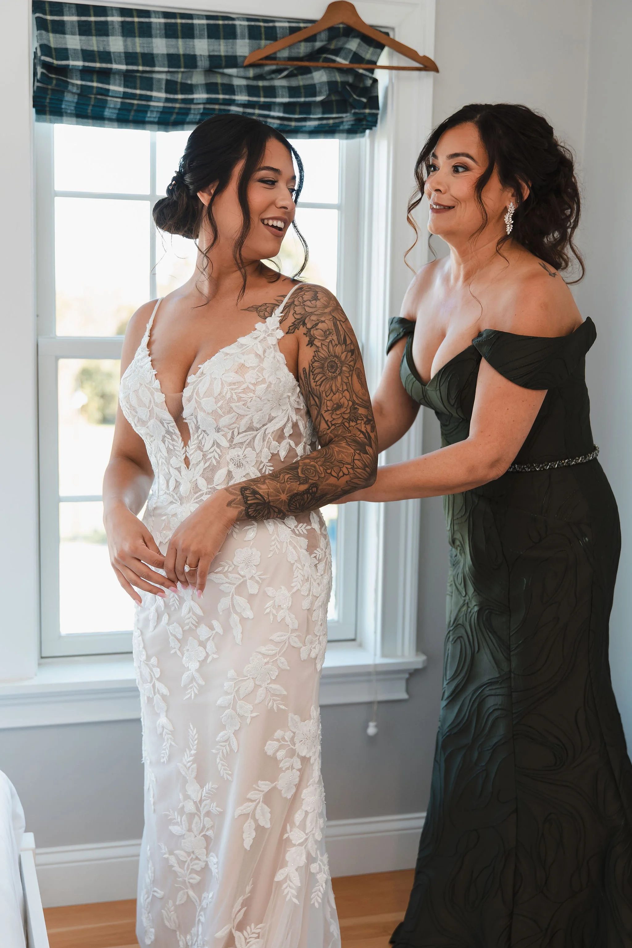 HopeMandy-Wedding-Newport-Vineyards-61.jpg