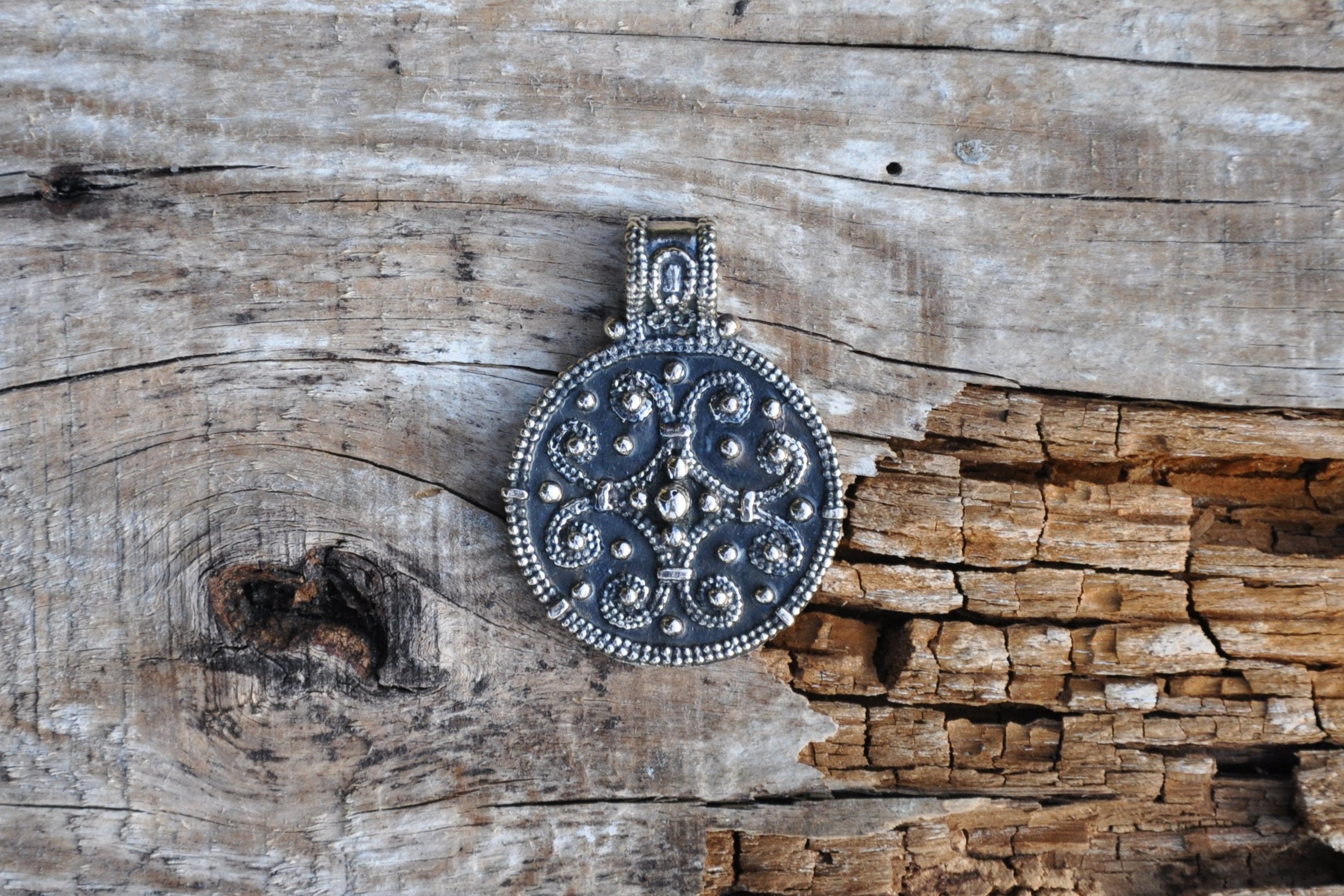 https://i.etsystatic.com/9773740/r/il/d8cf13/3335393097/il_fullxfull.3335393097_d3yw.jpg