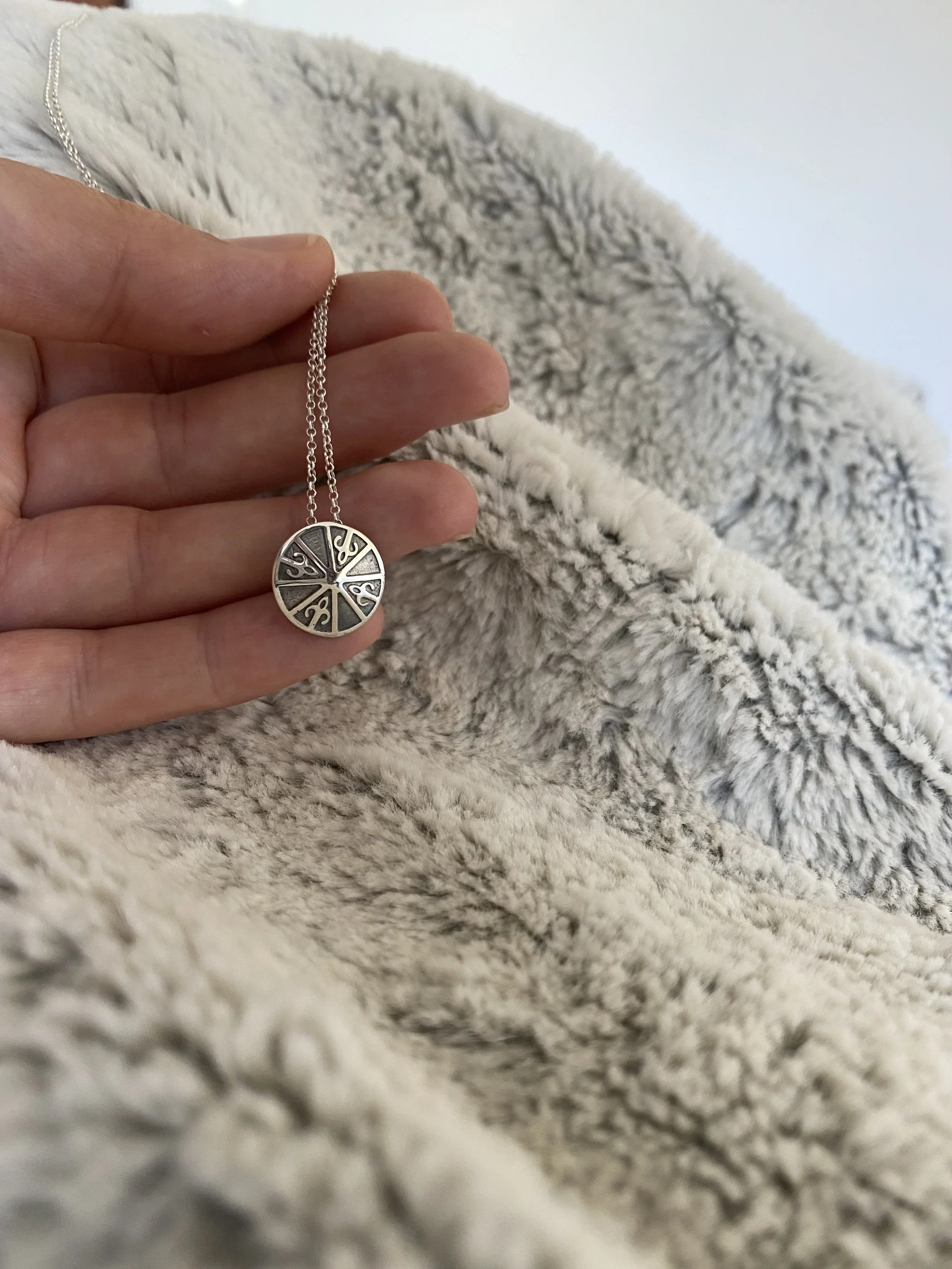 Shield Mommy pendant Viking necklace sterling silver 925 Wisiorek tarcza naszyjnik.jpg