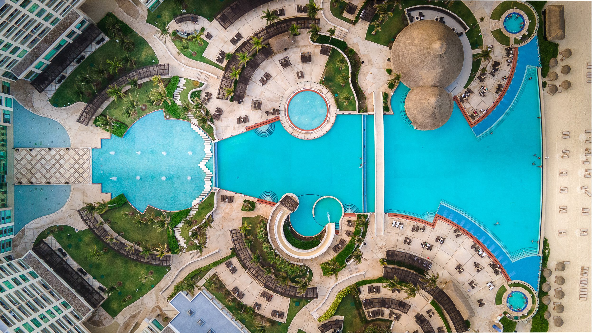 Hotels_Resort Pictures-4.jpg