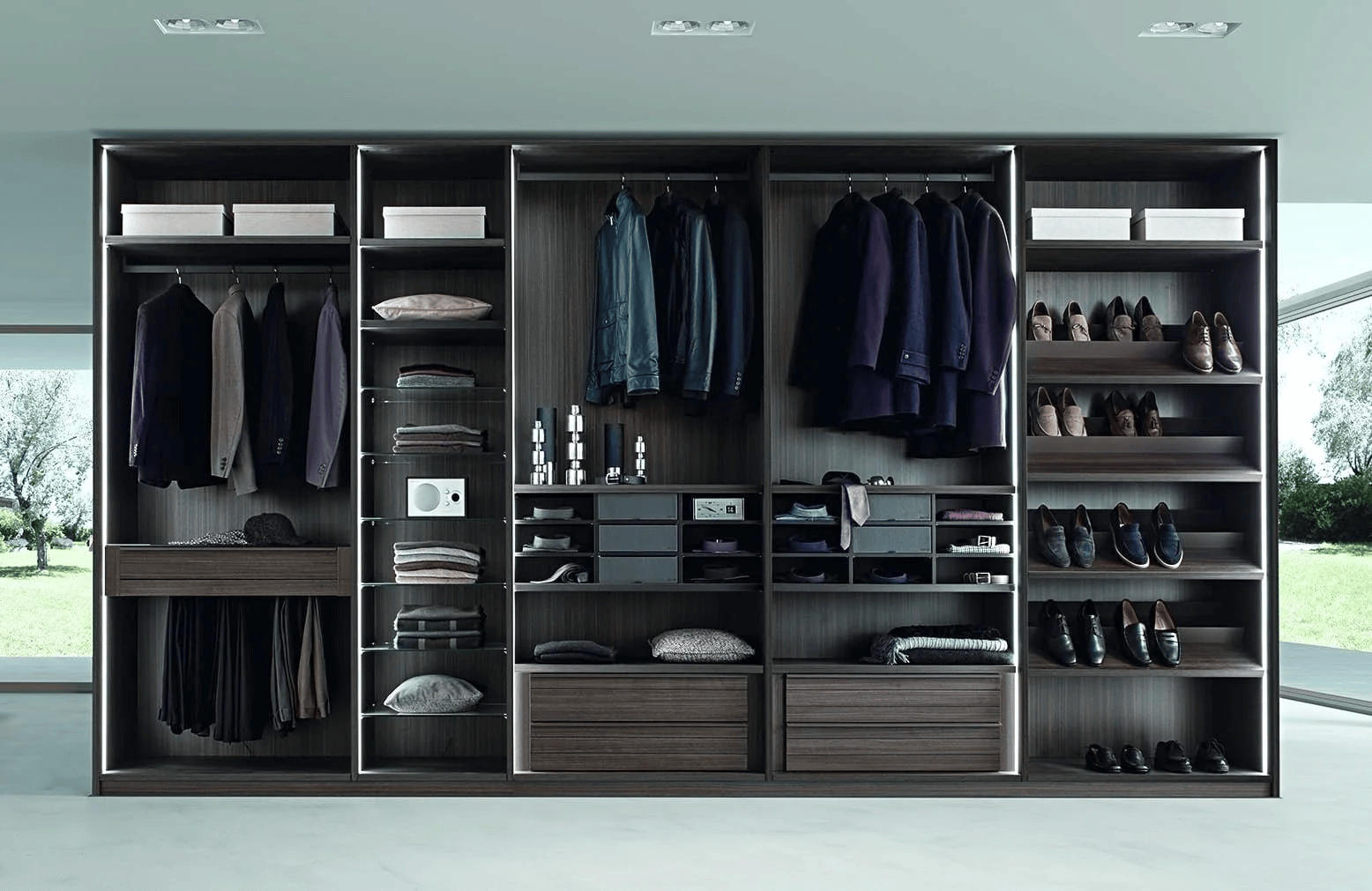Custom Walk-In Closets for Chicago Living