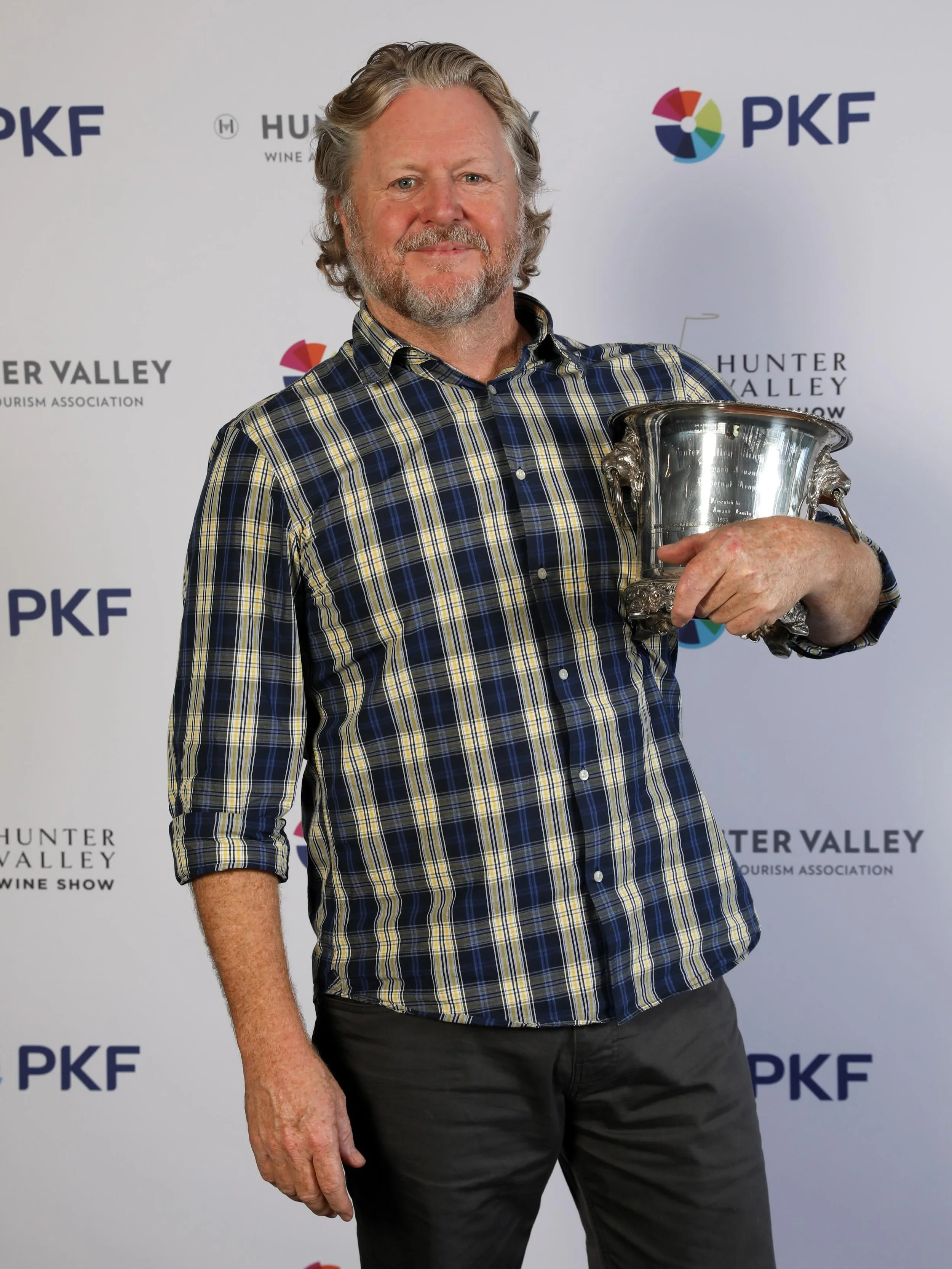 In a major 2025 highlight, @glandore_wines took home the Ed Jouault Memorial Trophy for their 2022 Chlo&euml; Blanc de Blanc Chardonnay. This achievement is truly historic: it marks only the second time in 32 years, and the first time since 1999, tha