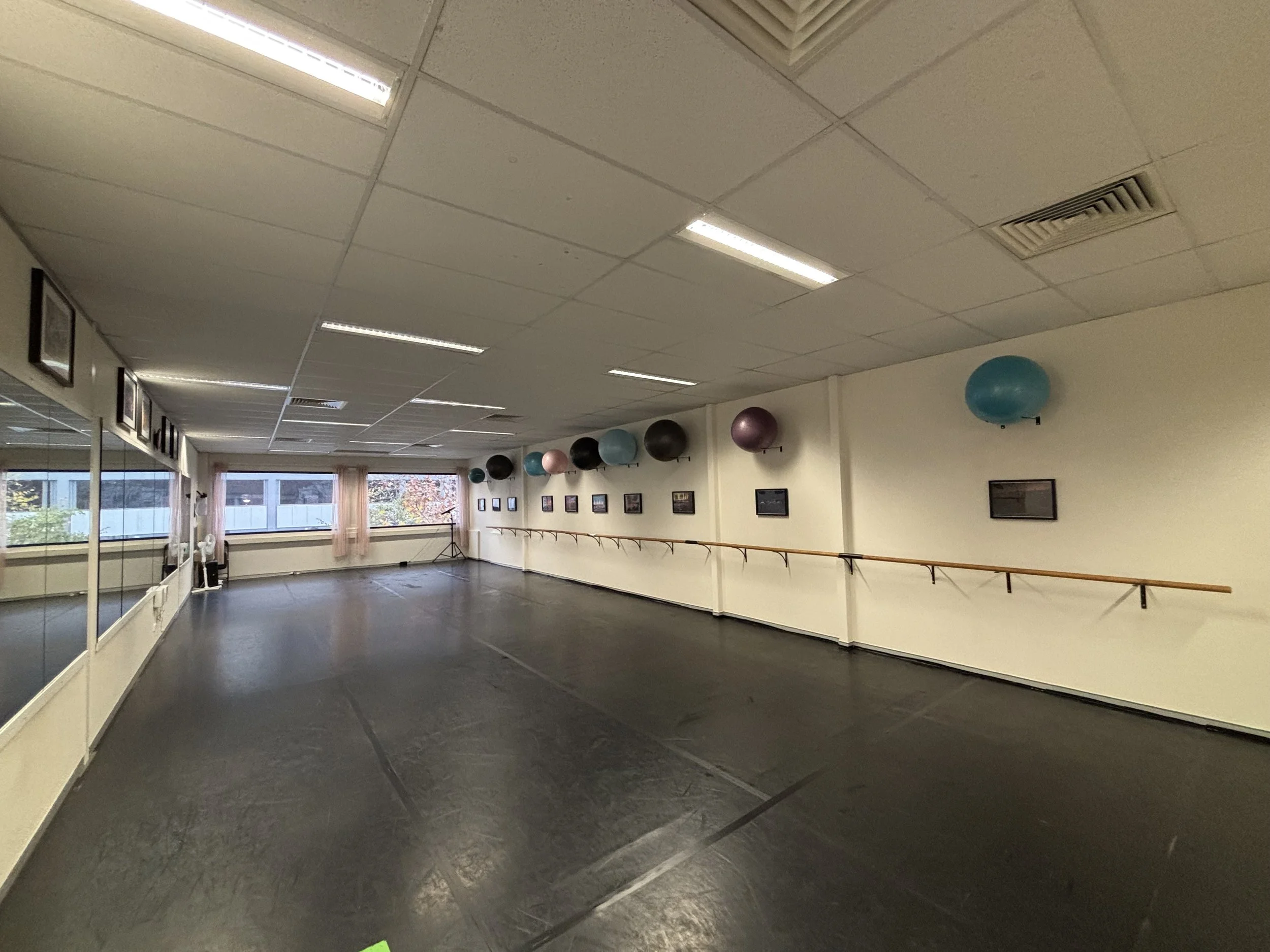 Dance studio facilities at 6th Position Canberra including mirrored space and open floor