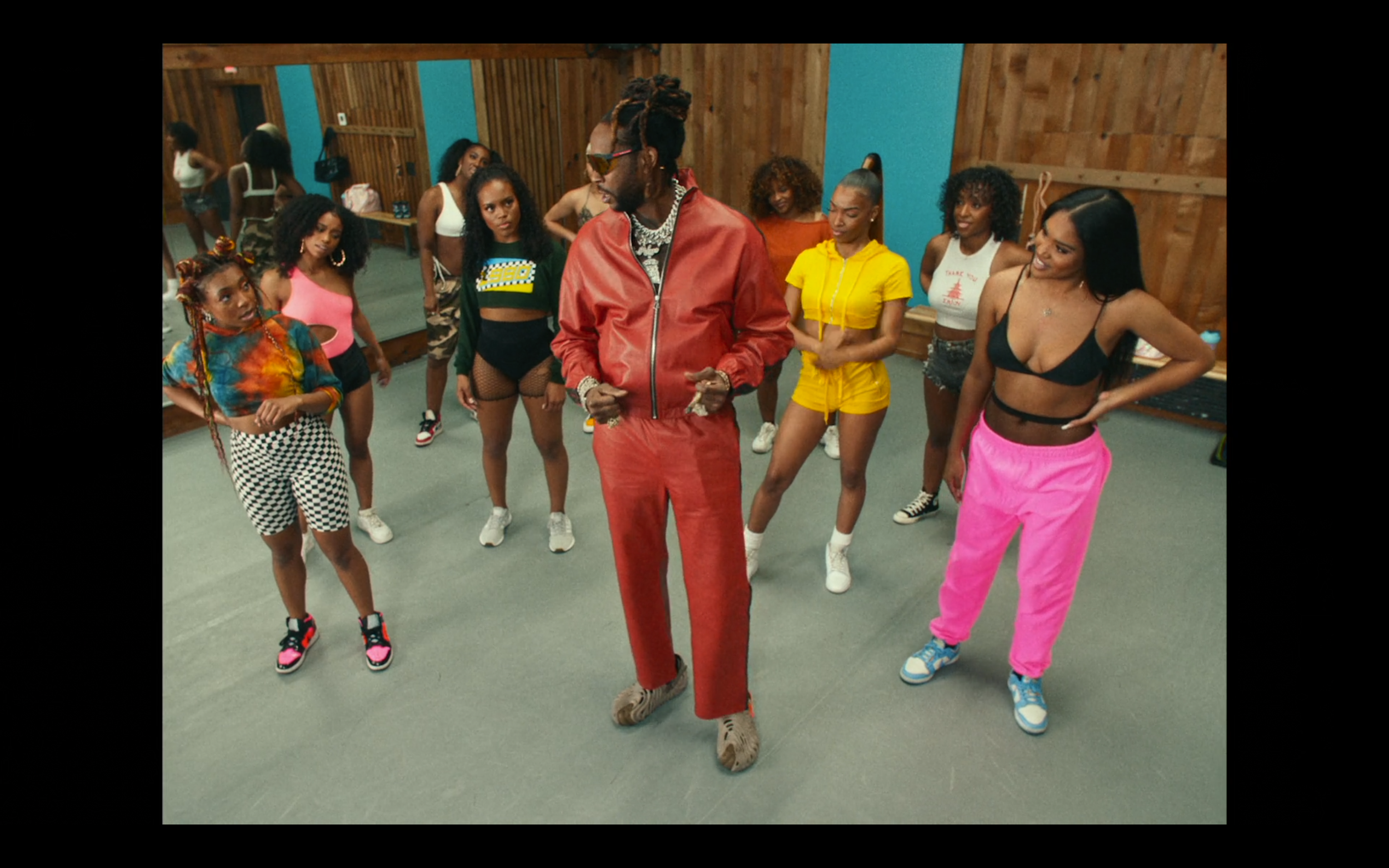 Neighbors Know My Name - 2 Chainz