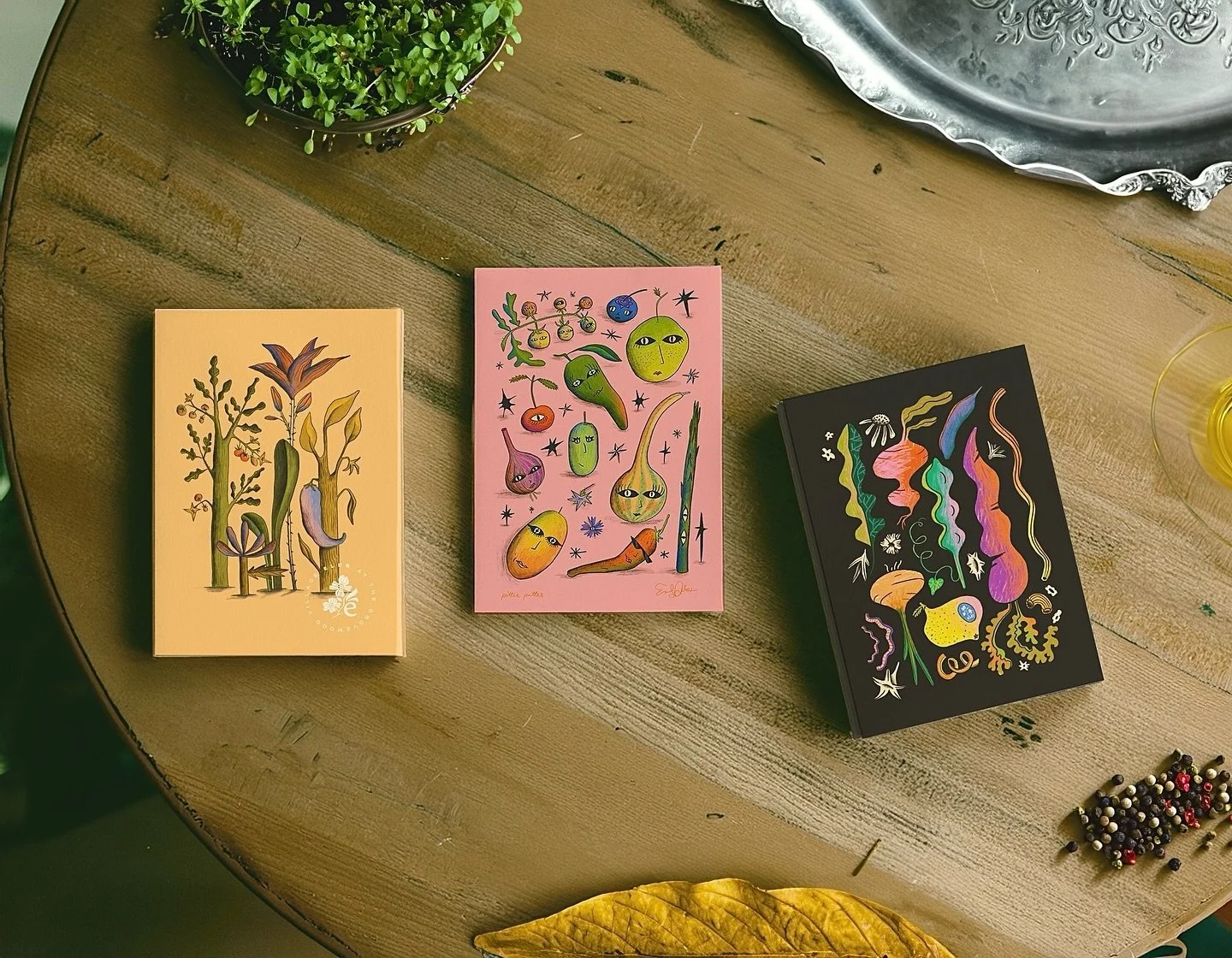 New postcards droppin with your check @eldravl. 🐛✨💌