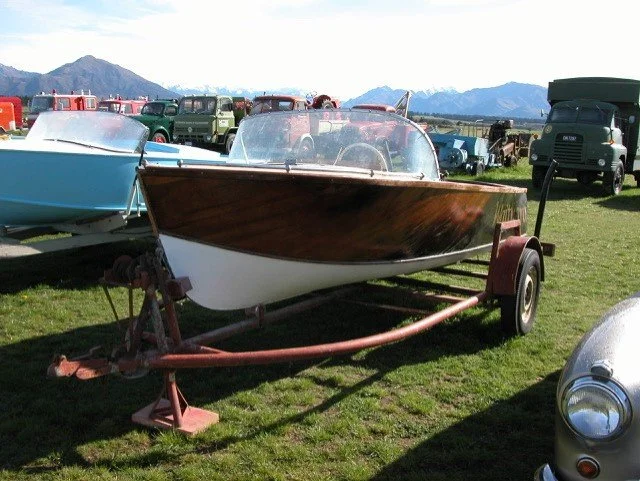 Hamilton Quinnat Jet - 1956