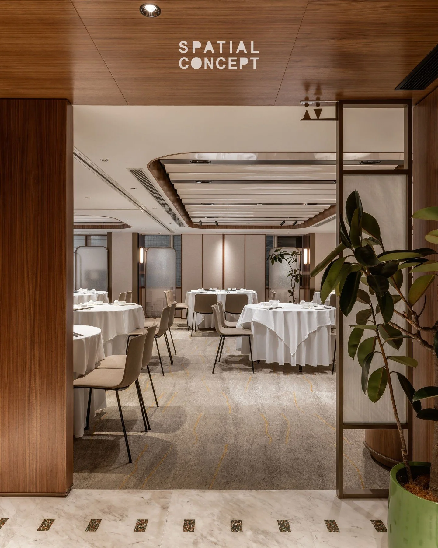 Introducing our latest project: the Banking Professionals Club.
A prestigious private clubhouse that blends heritage with refined modern aesthetics.
From vintage green marble to abacus-inspired tiles, every detail reflects the legacy of one of the