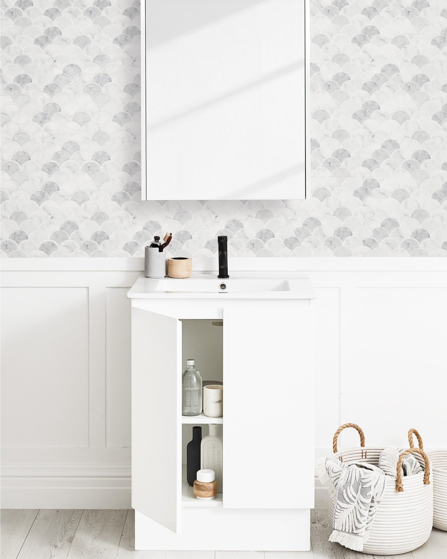 When your bathroom is short on space, the right vanity can really help you live larger within limited square metres. The Tonic 600 Vanity packs plenty of seamless style with storage in a tight space. This compact vanity offers functional storage with