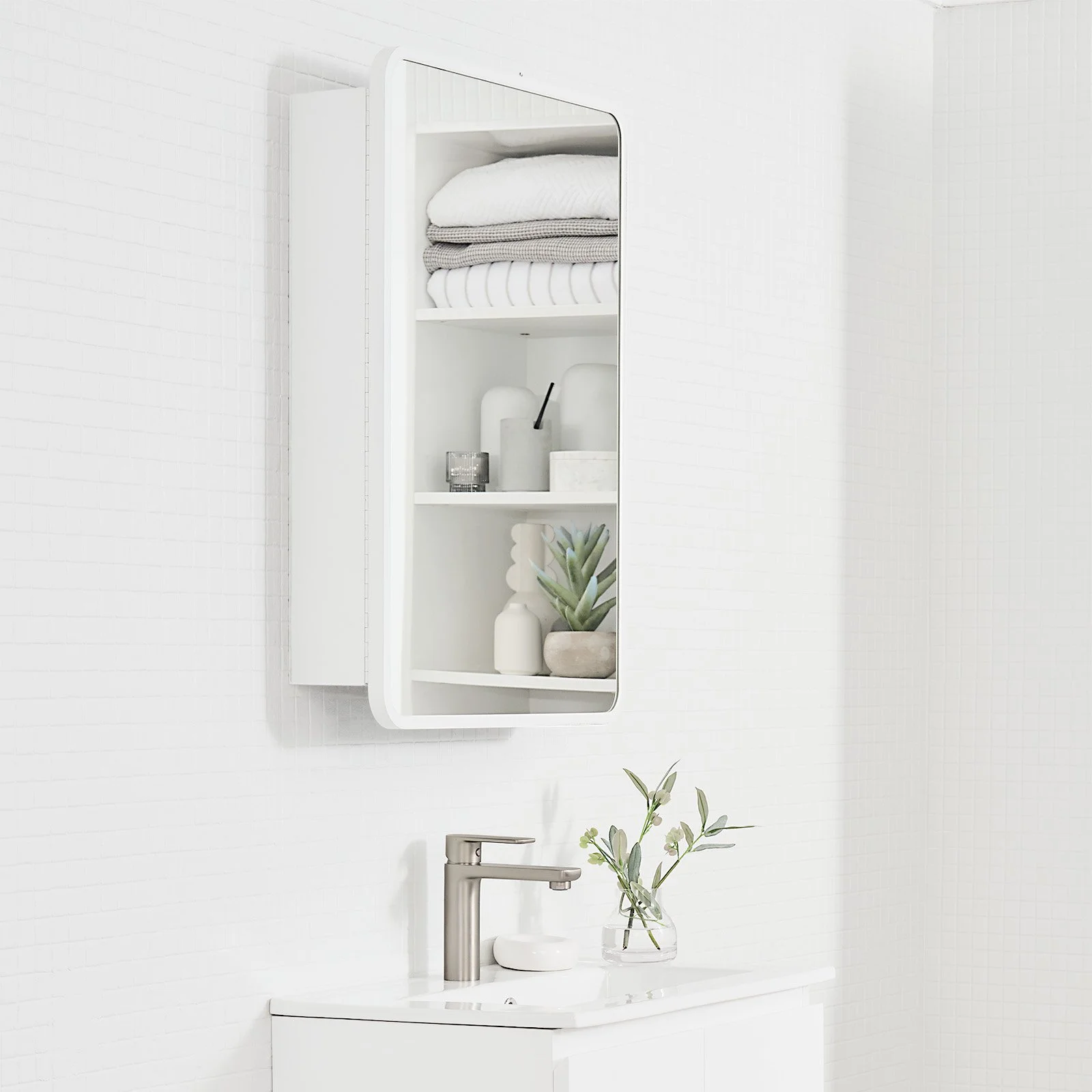 Metallo Mir White SetUp 1600x1600.jpg