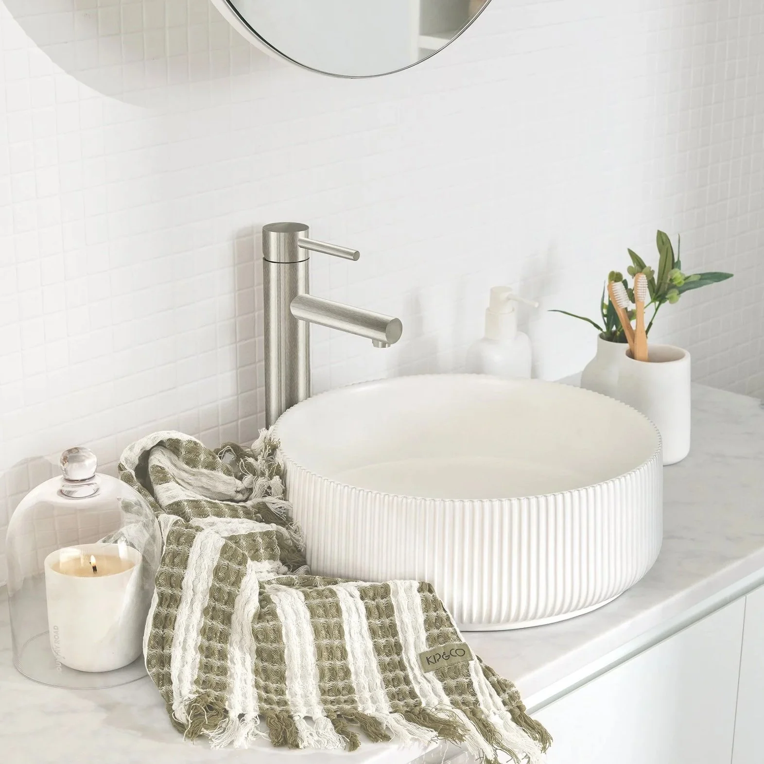 SetUp+Lume+Basin+White+Propped.jpg