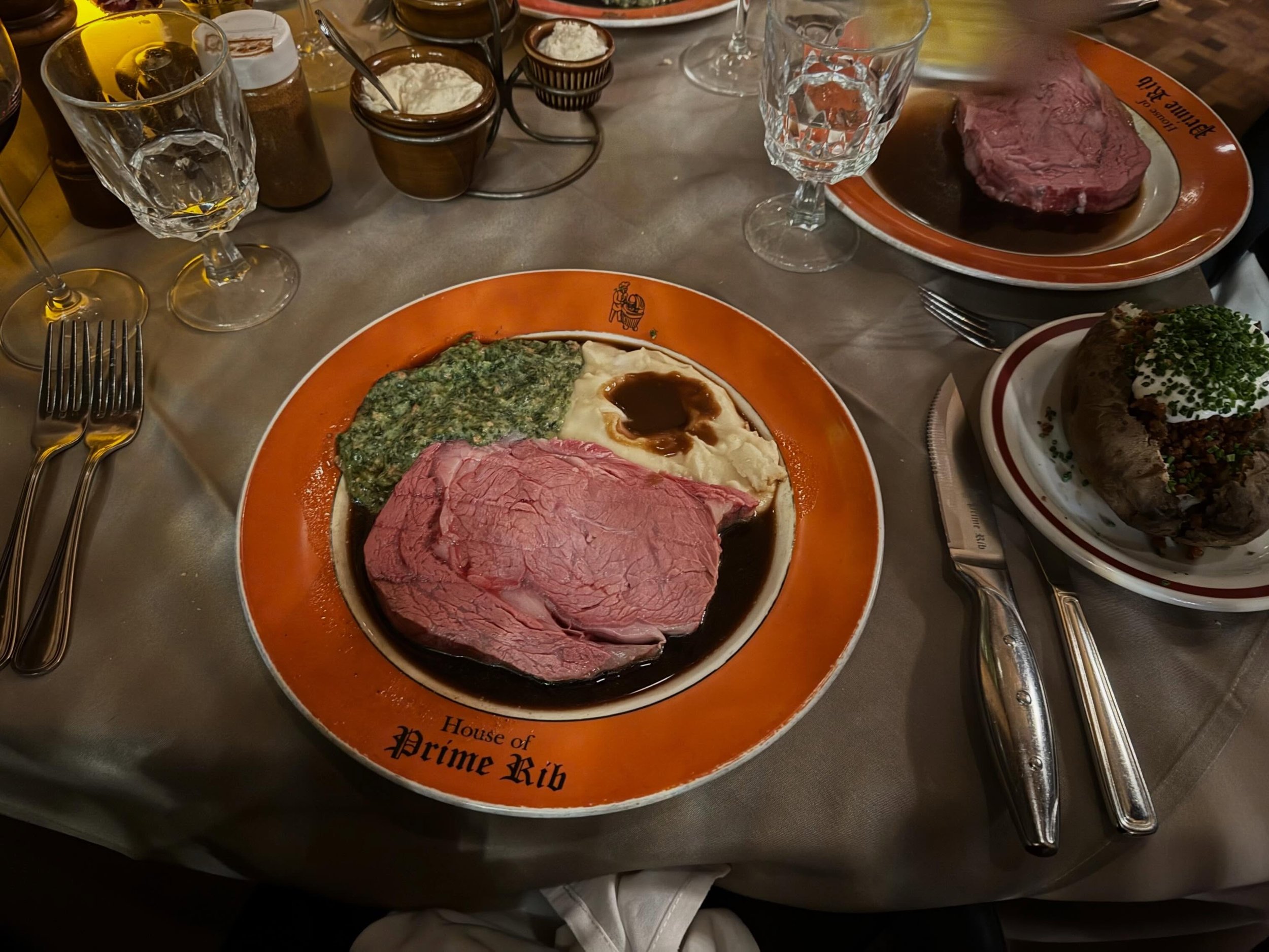 Our girl&rsquo;s trip started at the House of Prime Rib in San Francisco and ended at Virtu at the Four Seasons in Tokyo. Exhausted, sweaty, bloated and poor by the end of this trip but it was all worth it. See you soon Japan. 
SF > Tokyo > Hak