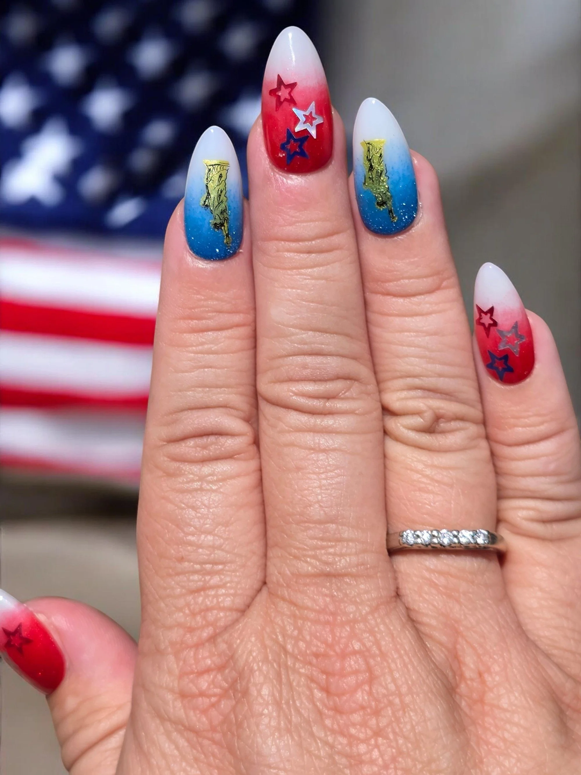 Red white and blue statue of liberty-Photoroom.jpg
