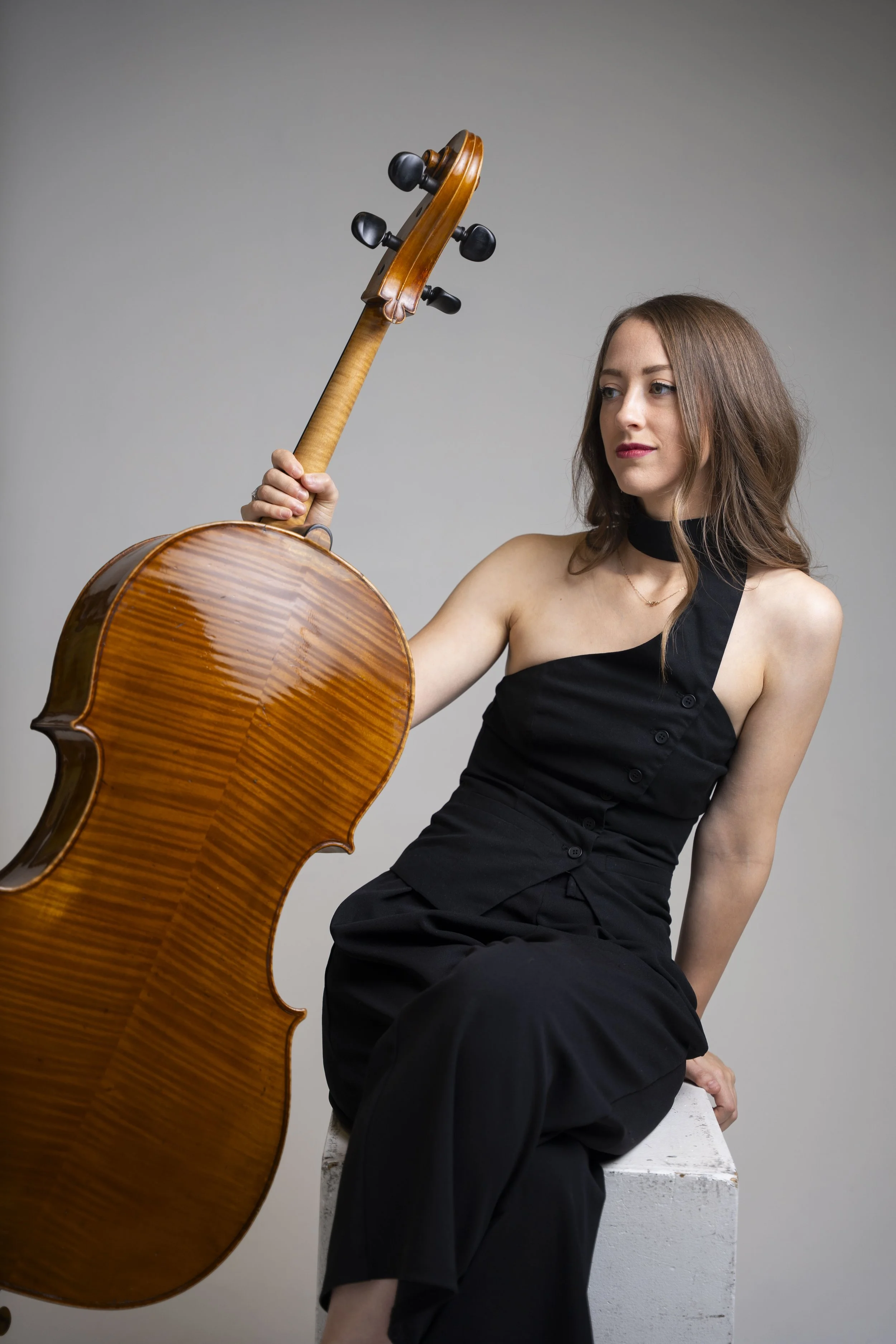 Megan Chartier, Cello
