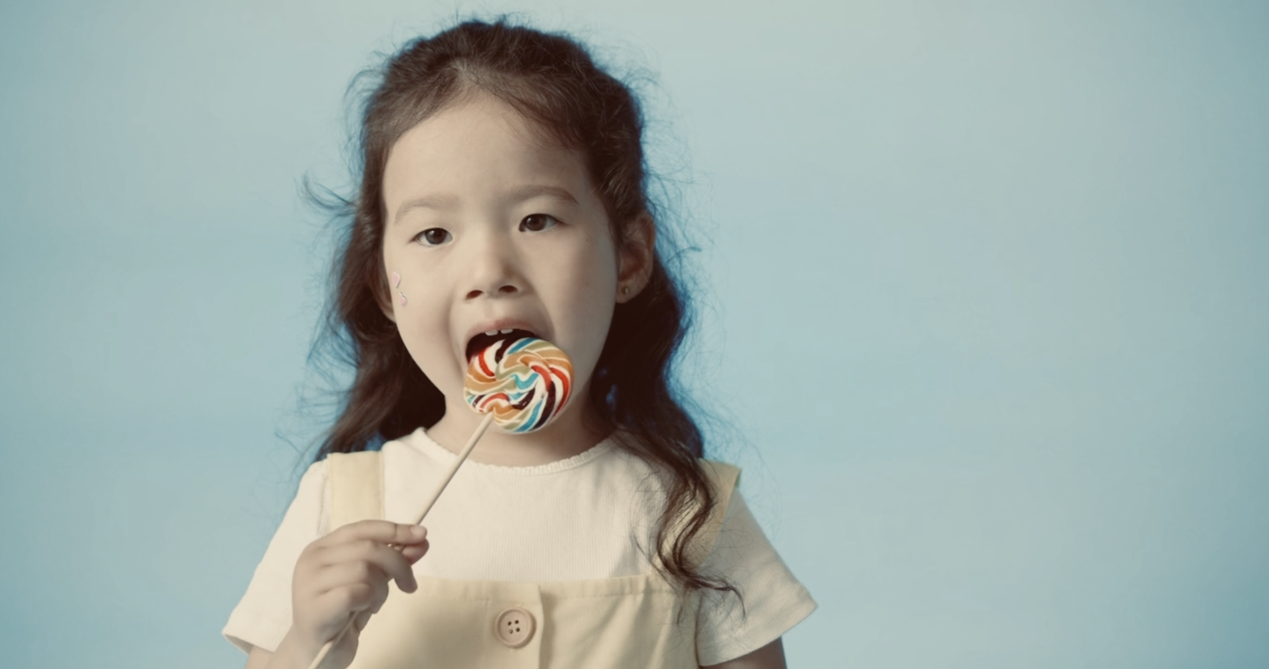 EAT CANDY ASIAN GRL COL PALER.png