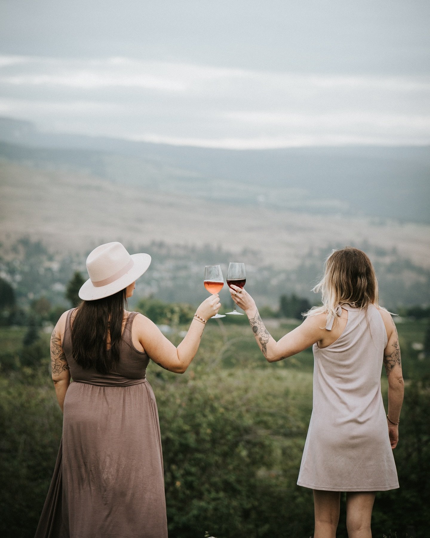 Cheers to the weekend!  We are just ONE WEEK away from opening day! 

Grab your bestie and come hang with us starting May 3! Enjoy some incredible wood fire pizza and delicious wine in the beautiful Okanagan sunshine! ☀️

📸 Lewko Photography 

 #lak