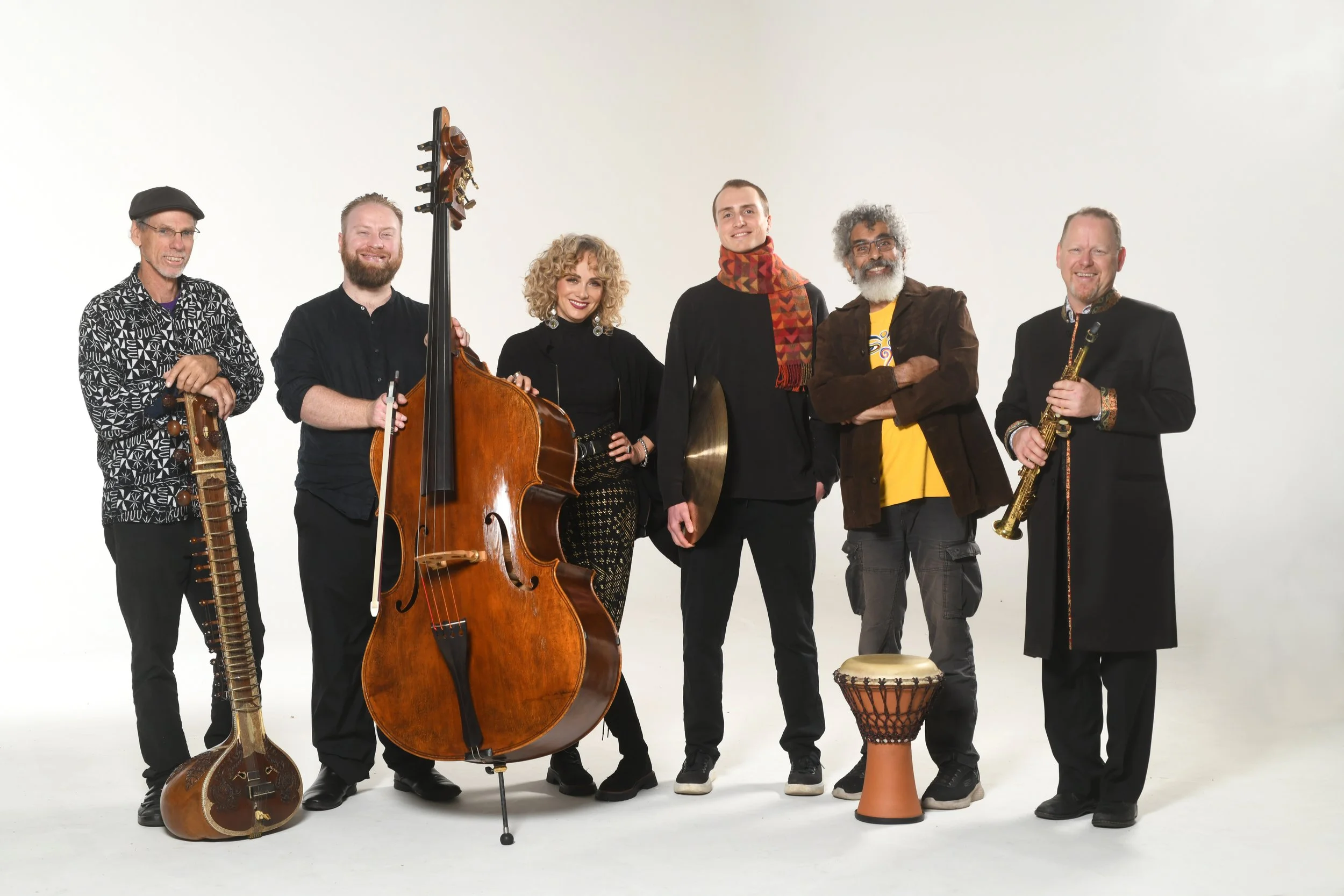 Devi Mamak and the Caravan Band