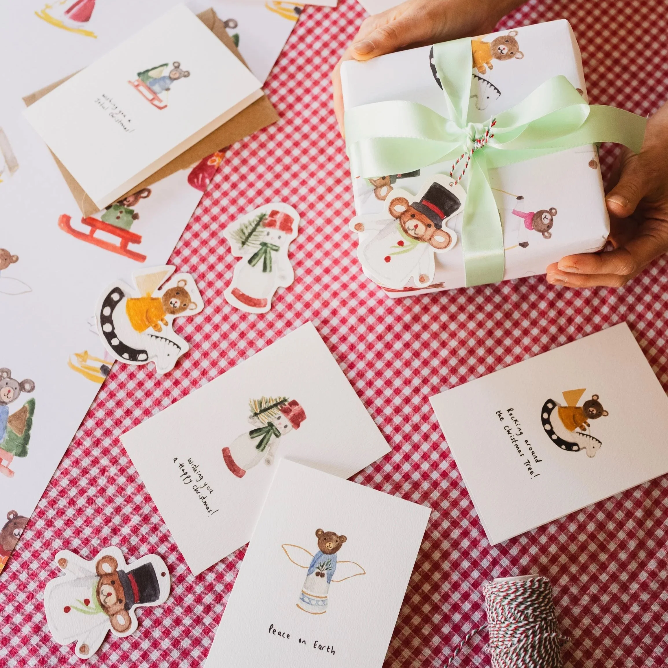 Christmas Gift Tags and Premium Gift Wrap